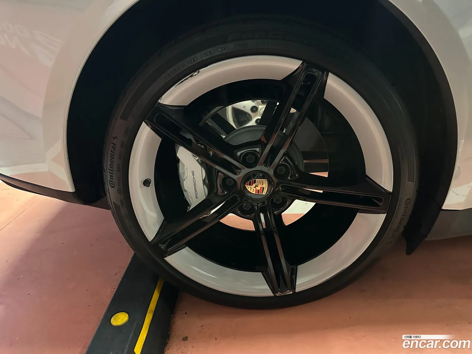 Porsche Taycan 2021 — 10