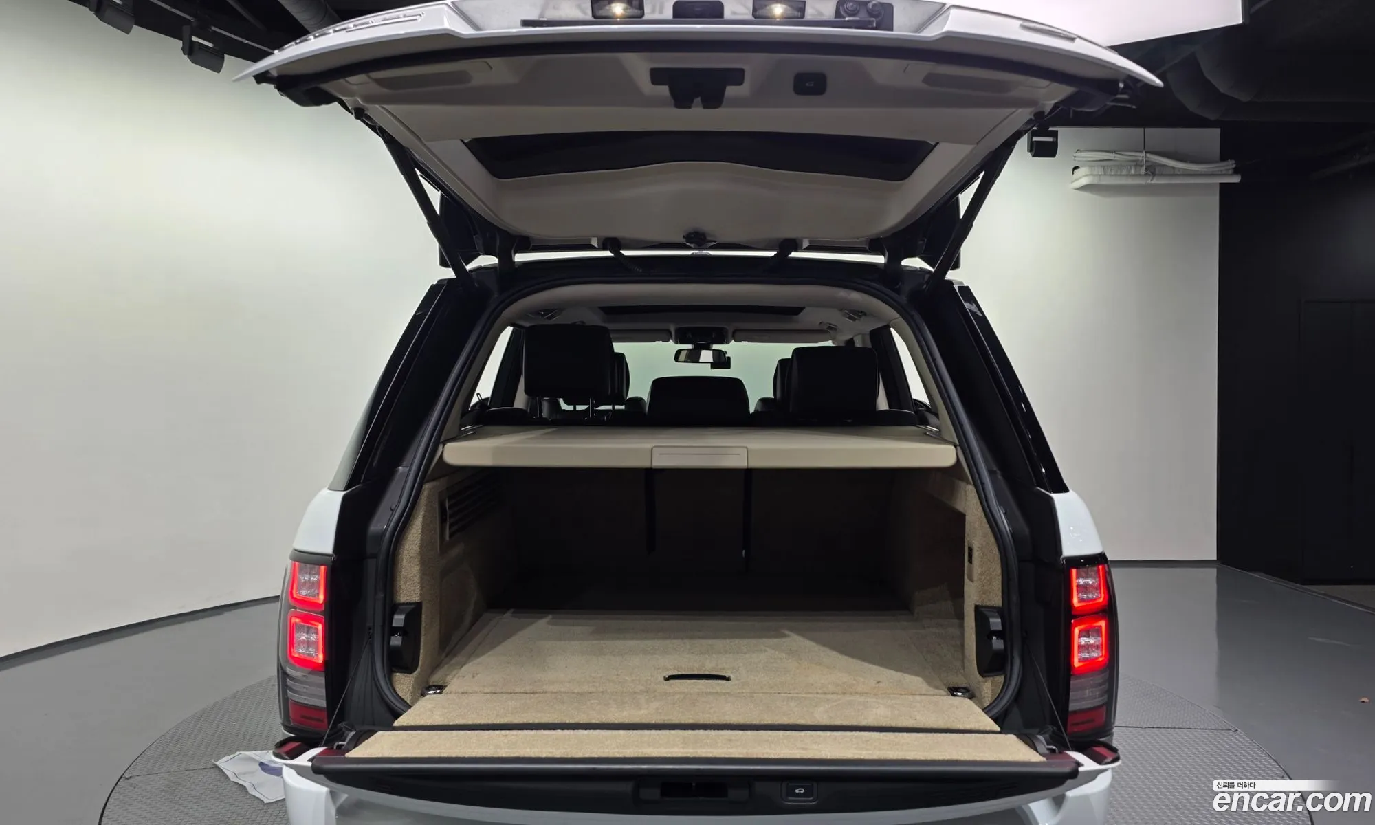 Land Rover Range Rover 2016 SALGA2EF0GA283940 — 5