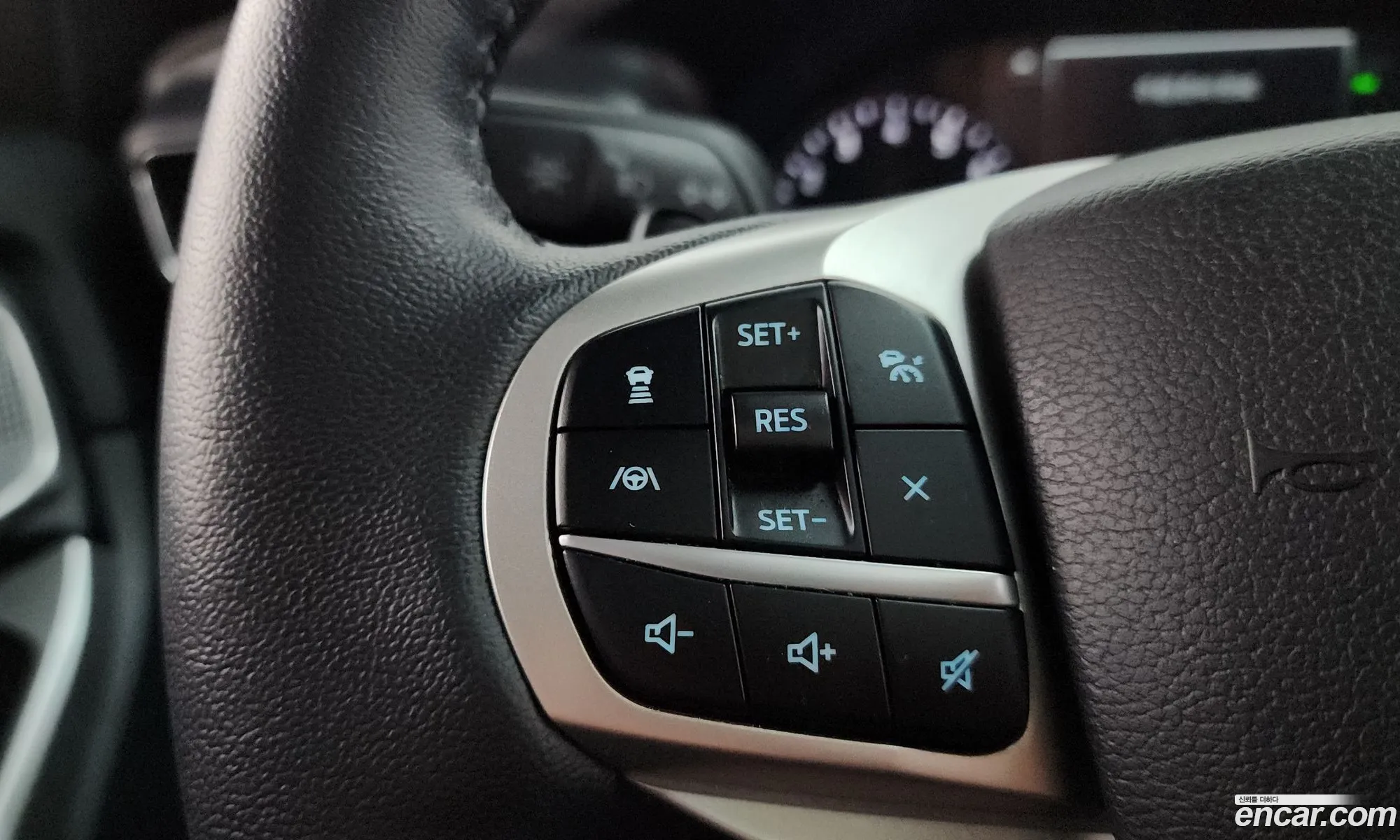 Ford Explorer 6th Gen 2021 1FM5K8FY1MNA19818 — 14