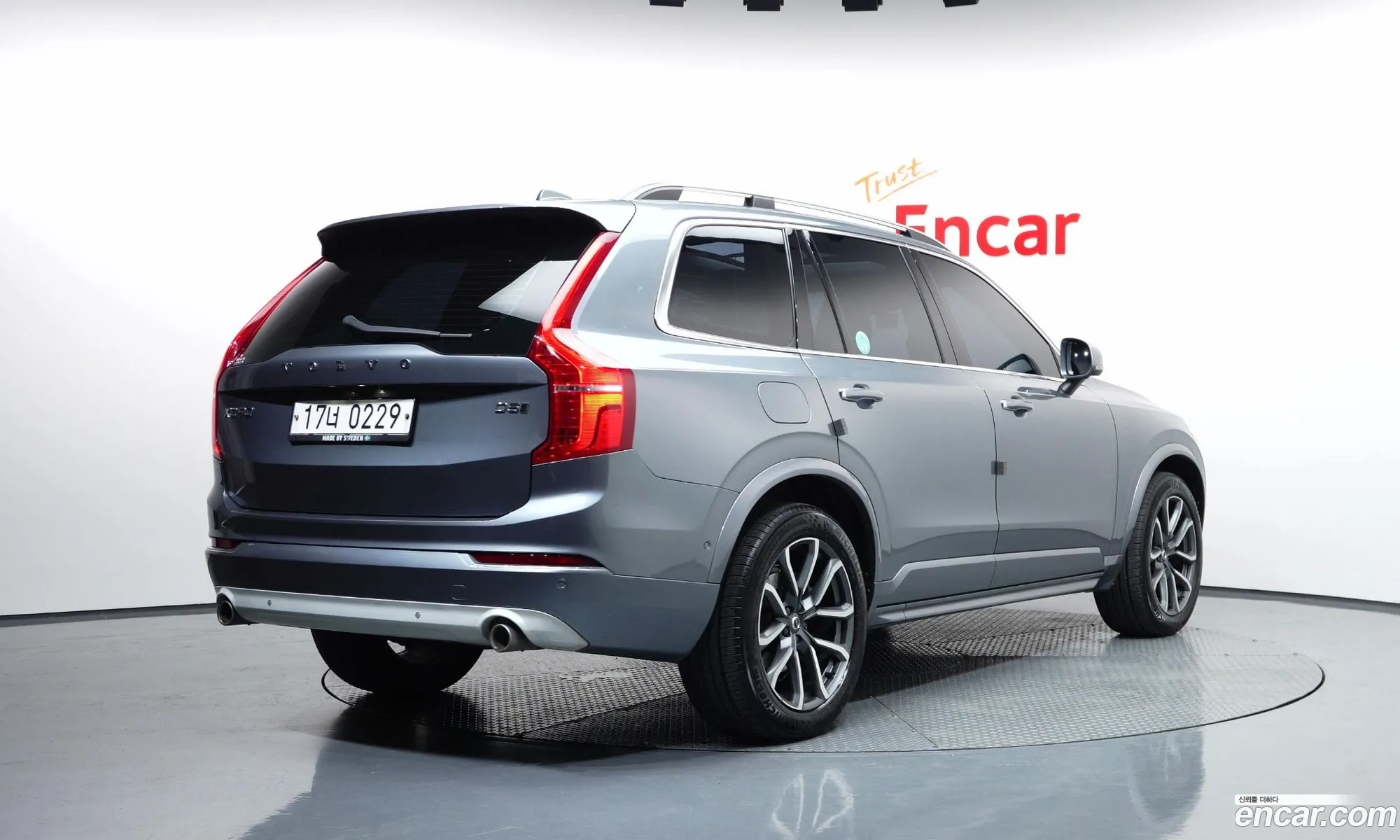 Volvo XC90 2016 — 18