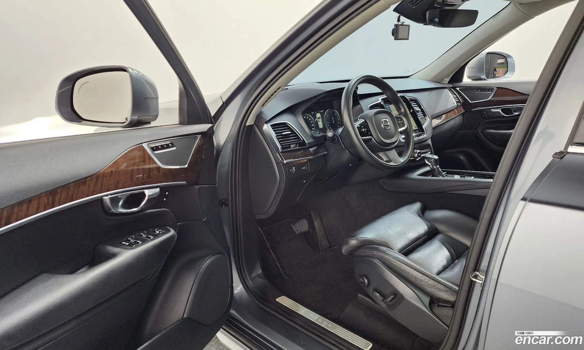 Volvo XC90 2016 — 10