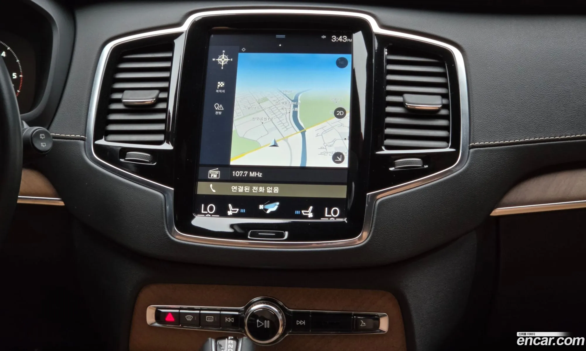 Volvo XC90 2016 YV1LF68BCH1121587 — 13