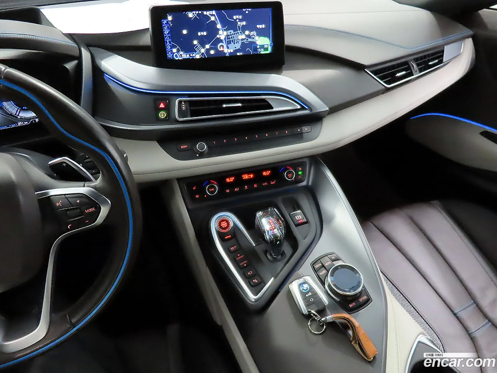 BMW i8 2015 — 12
