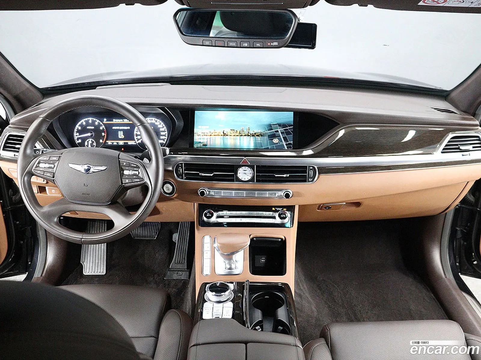 Genesis G90 2020 — 2