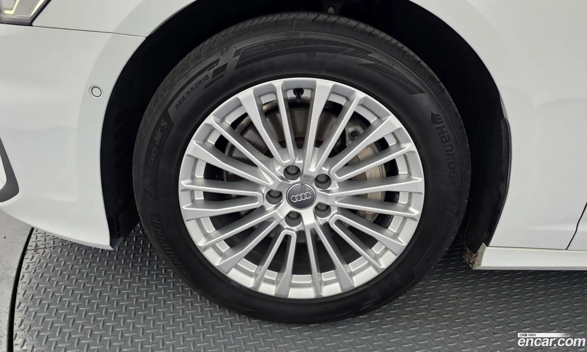 Audi A6 2021 WAUZZZF23MN010165 — 28