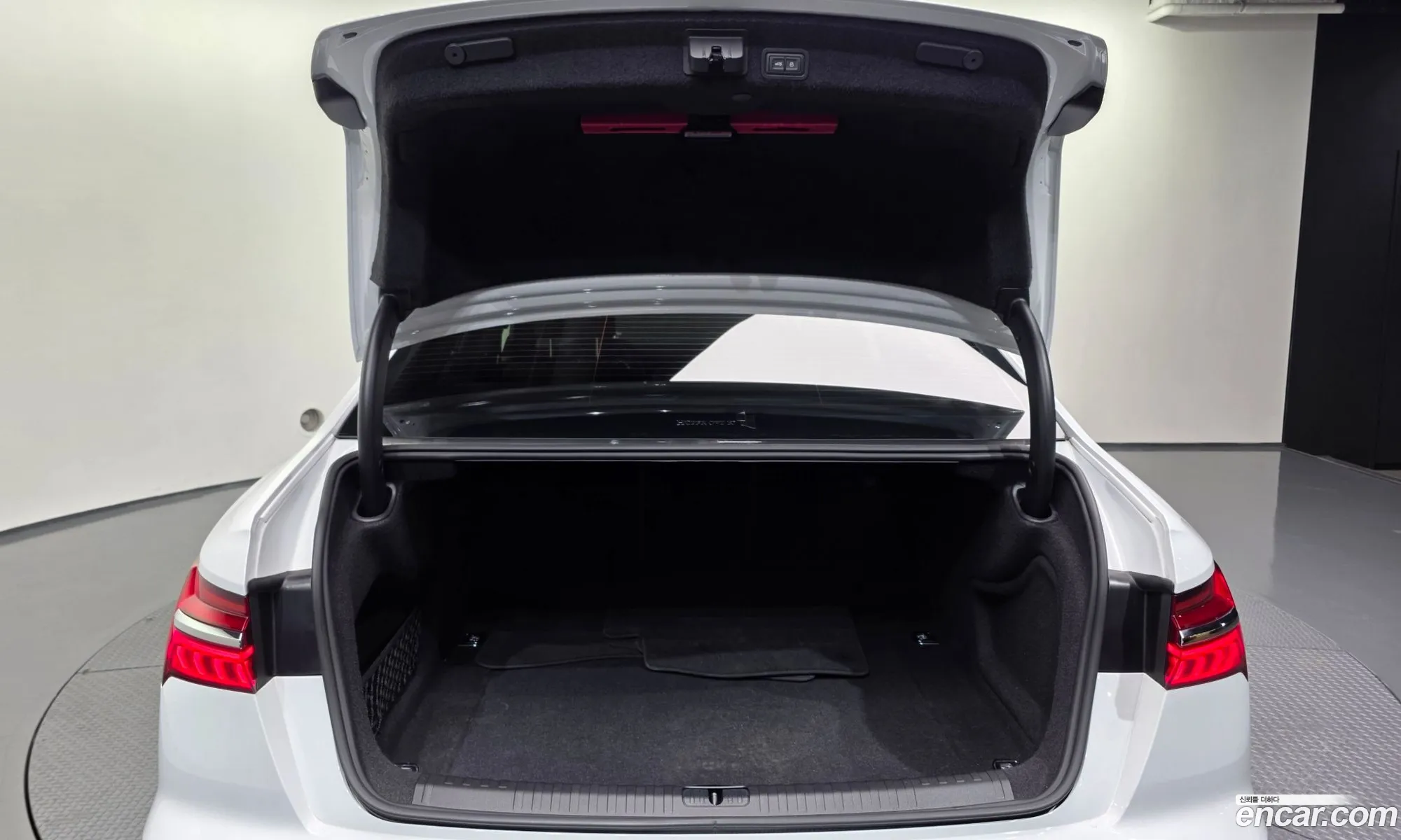 Audi A6 2021 WAUZZZF23MN010165 — 15