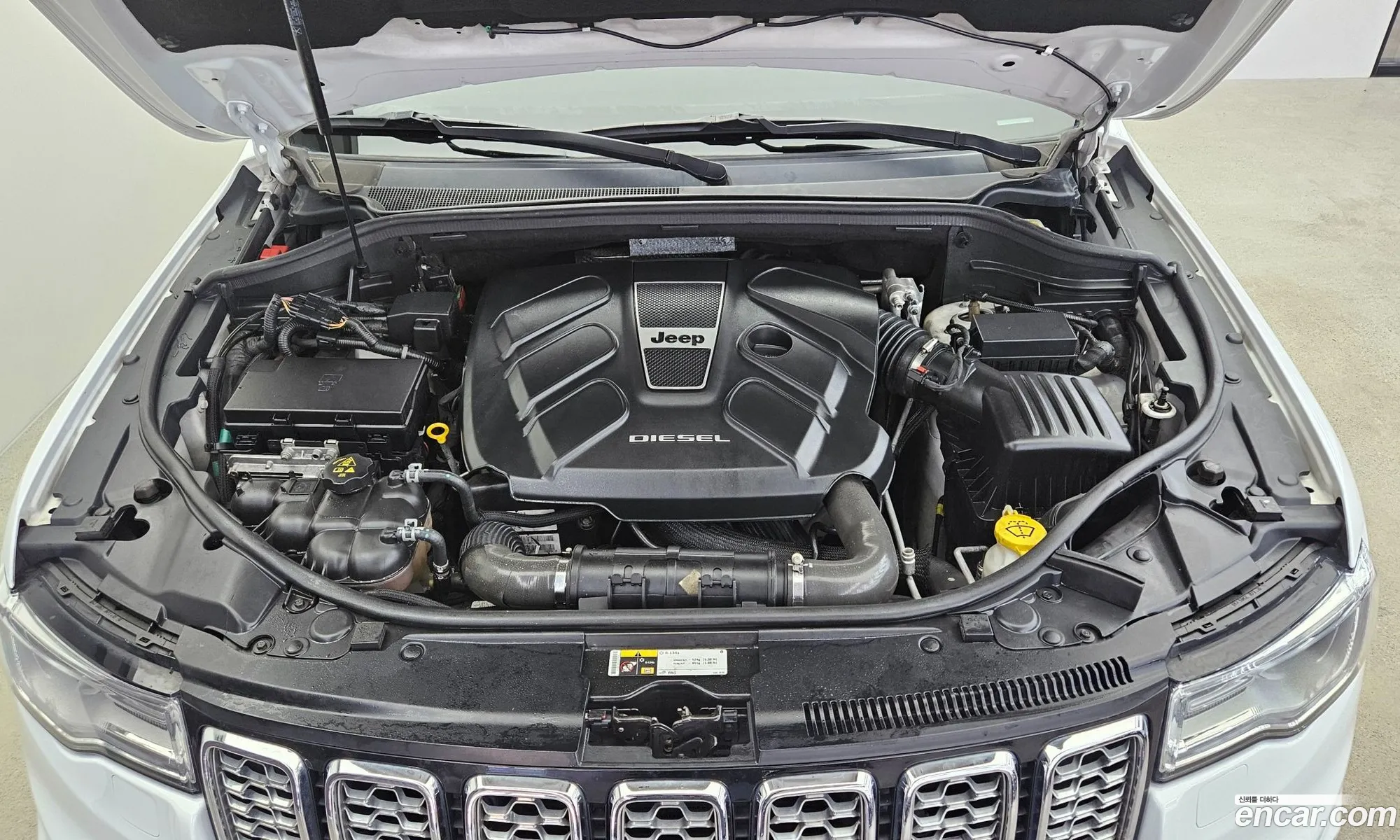 Jeep Grand Cherokee 2018 — 18