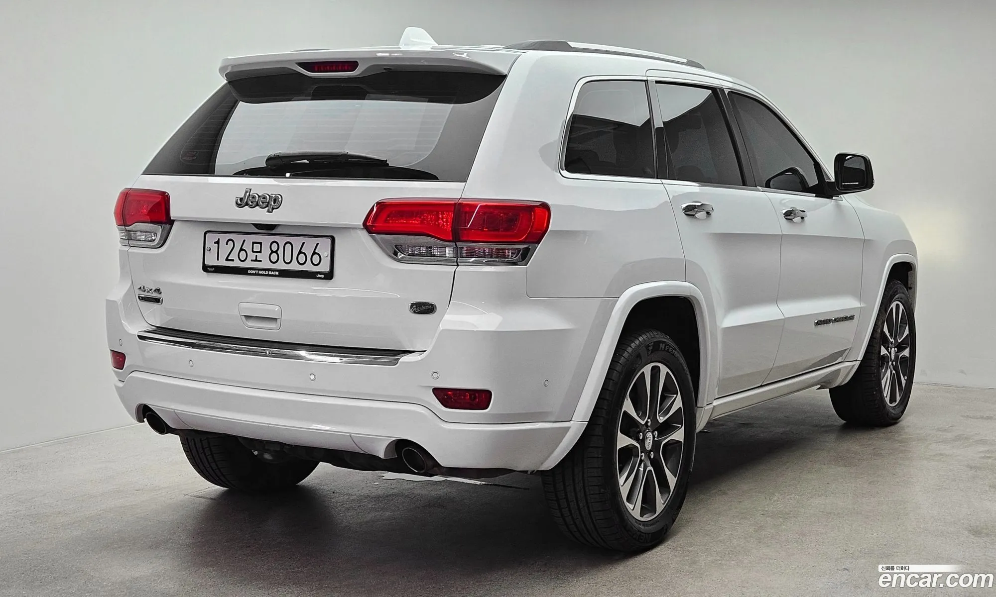 Jeep Grand Cherokee 2018 — 12