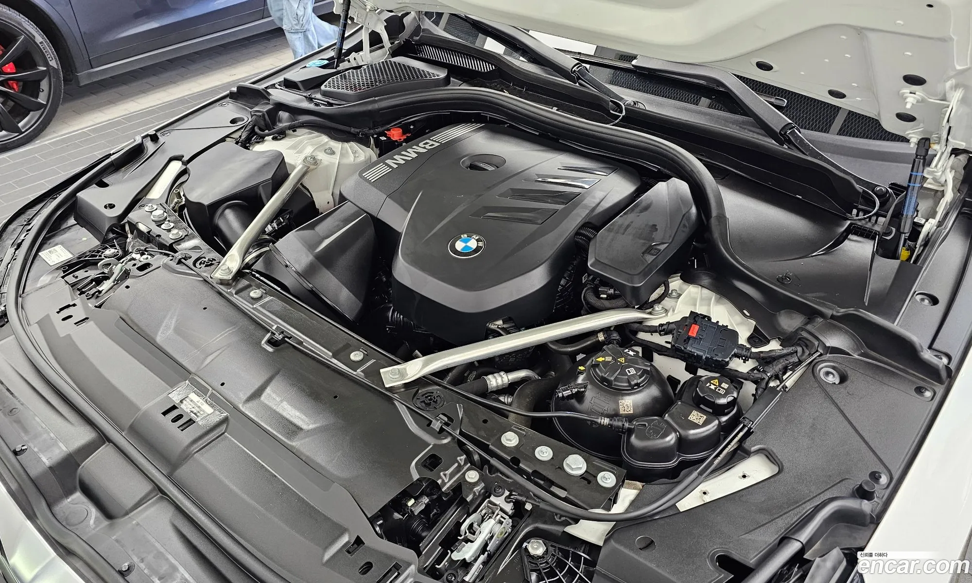 BMW 5 Series 2024 WBA51FJ01RCS35357 — 3