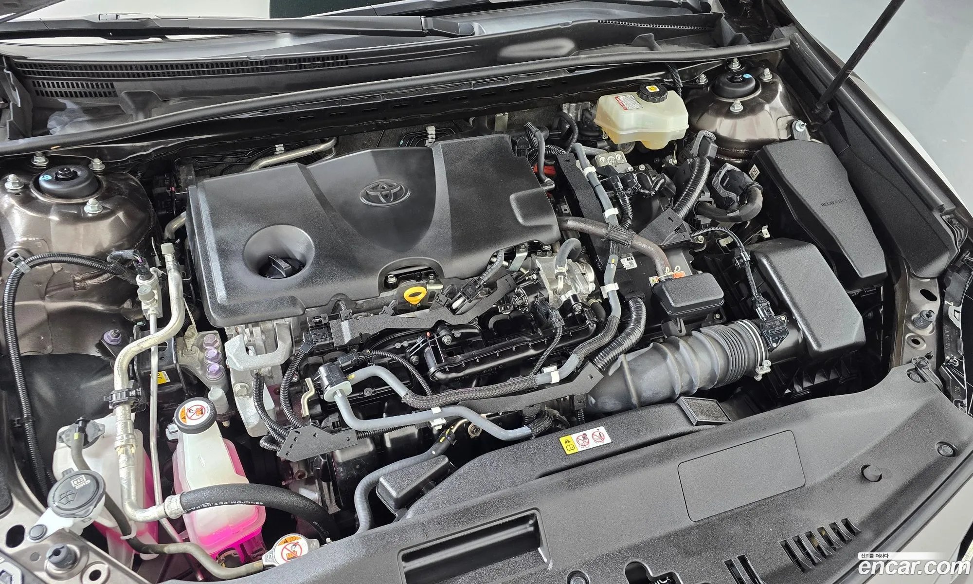 Toyota Camry 2021 — 19