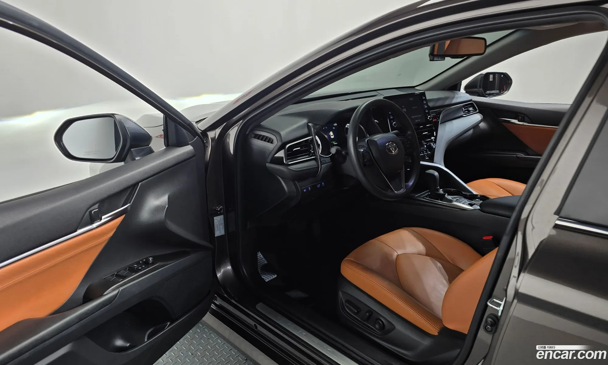 Toyota Camry 2021 — 13