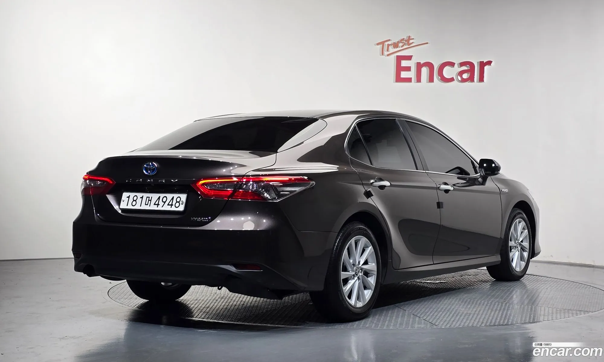 Toyota Camry 2021 — 27