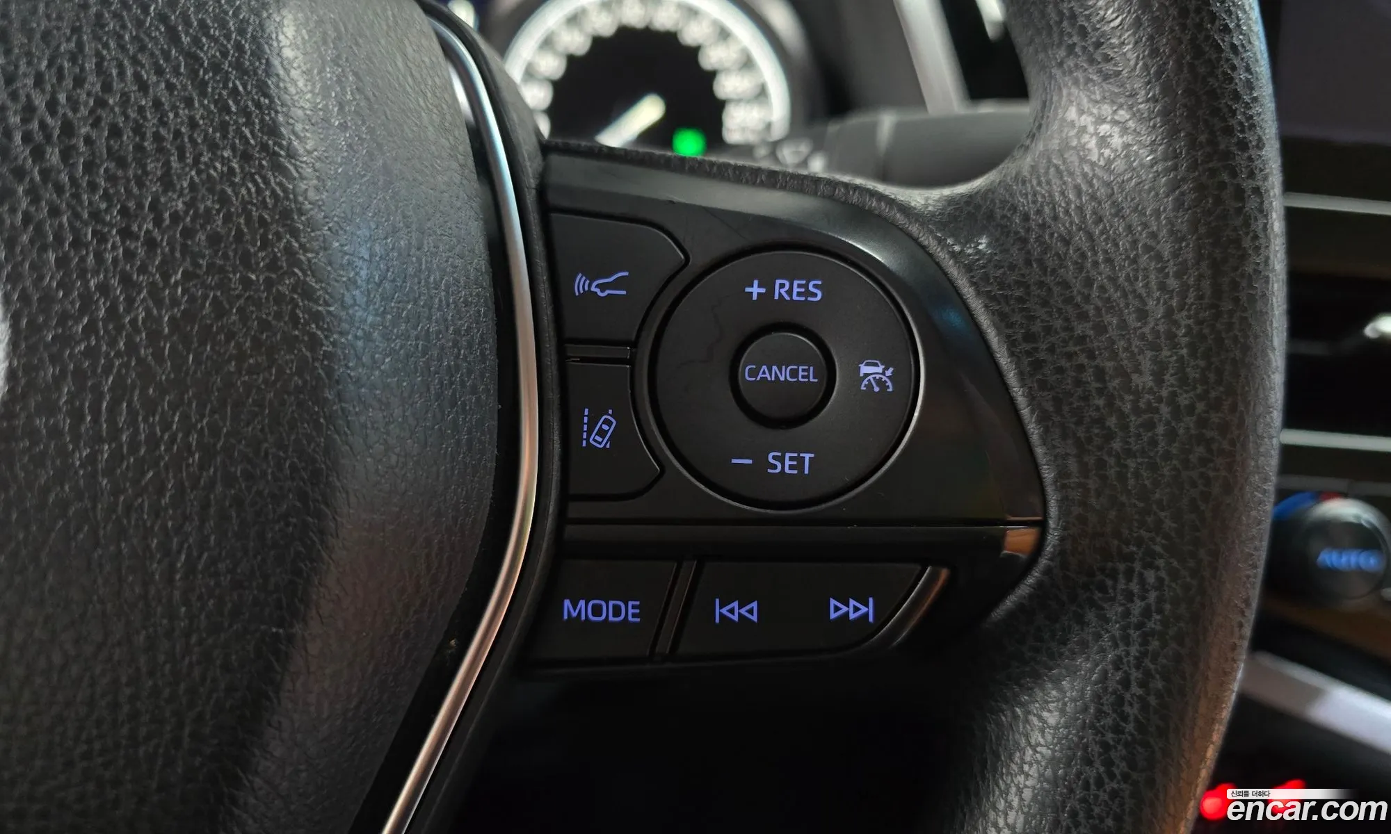 Toyota Camry 2021 — 7