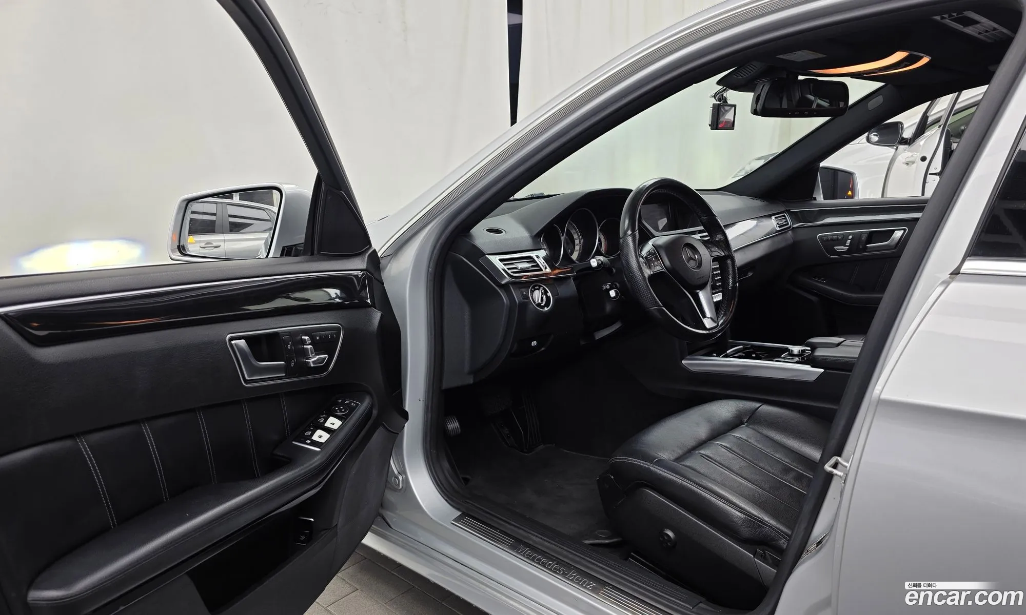 Mercedes-Benz E-Class W212 2015 WDDHF0AB3FB156618 — 15