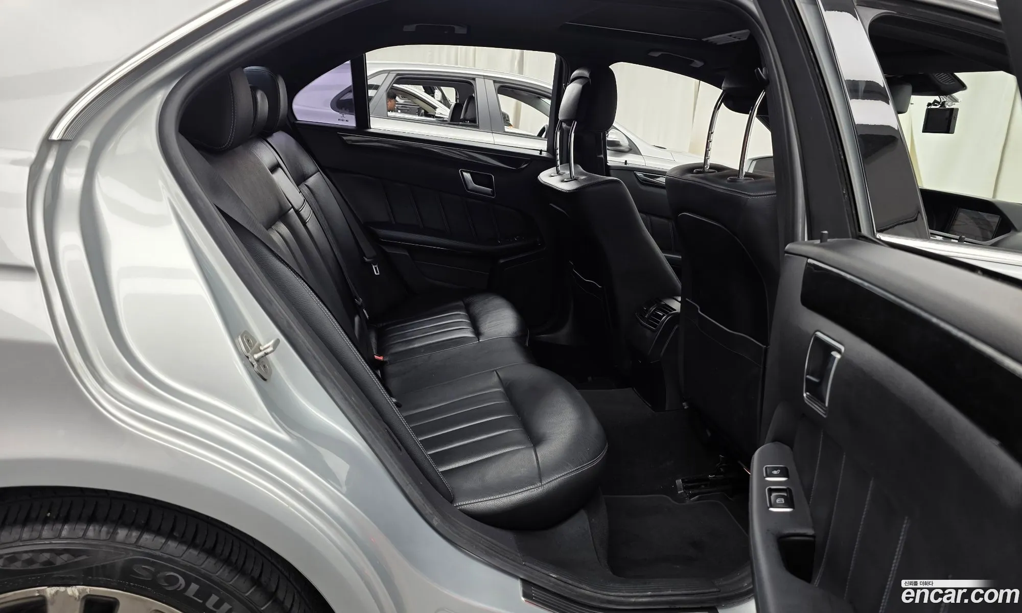 Mercedes-Benz E-Class W212 2015 WDDHF0AB3FB156618 — 10
