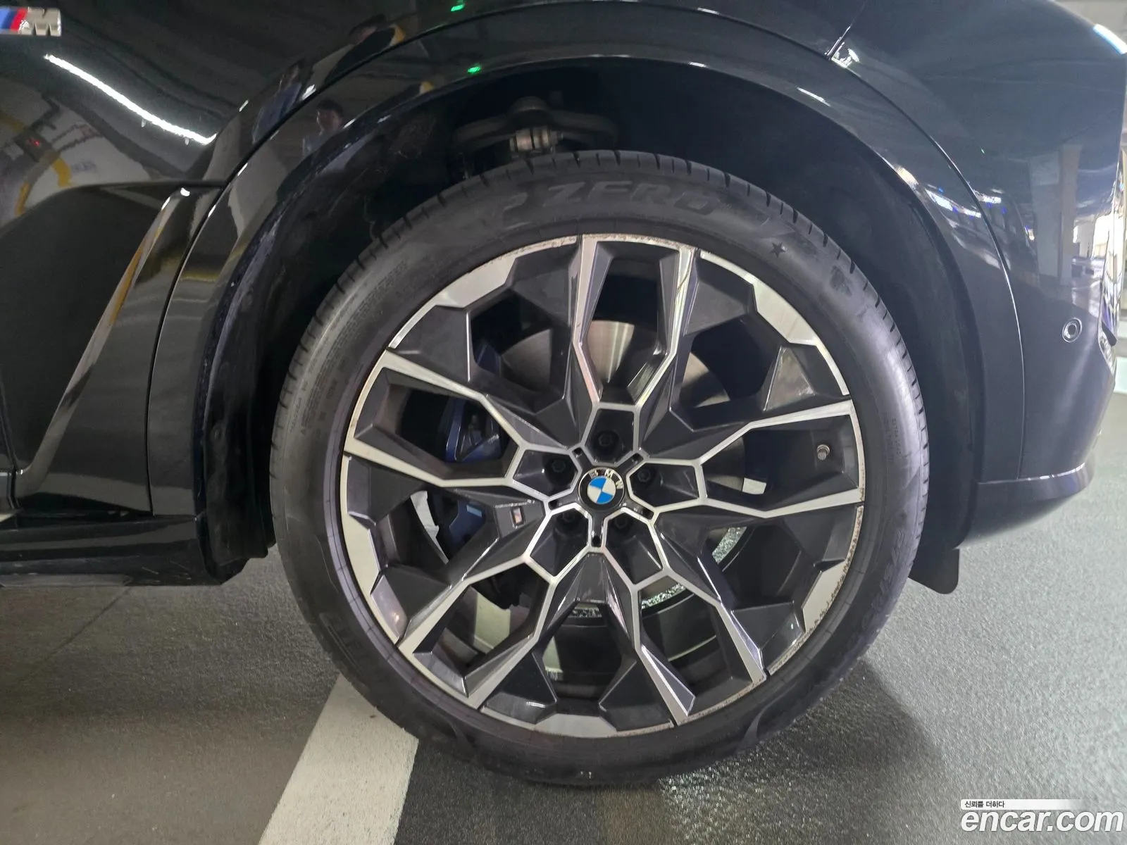 BMW X7 2023 — 10