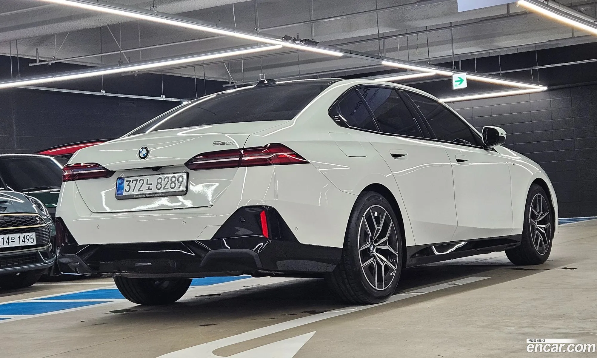 BMW 5 Series 2025 — 8