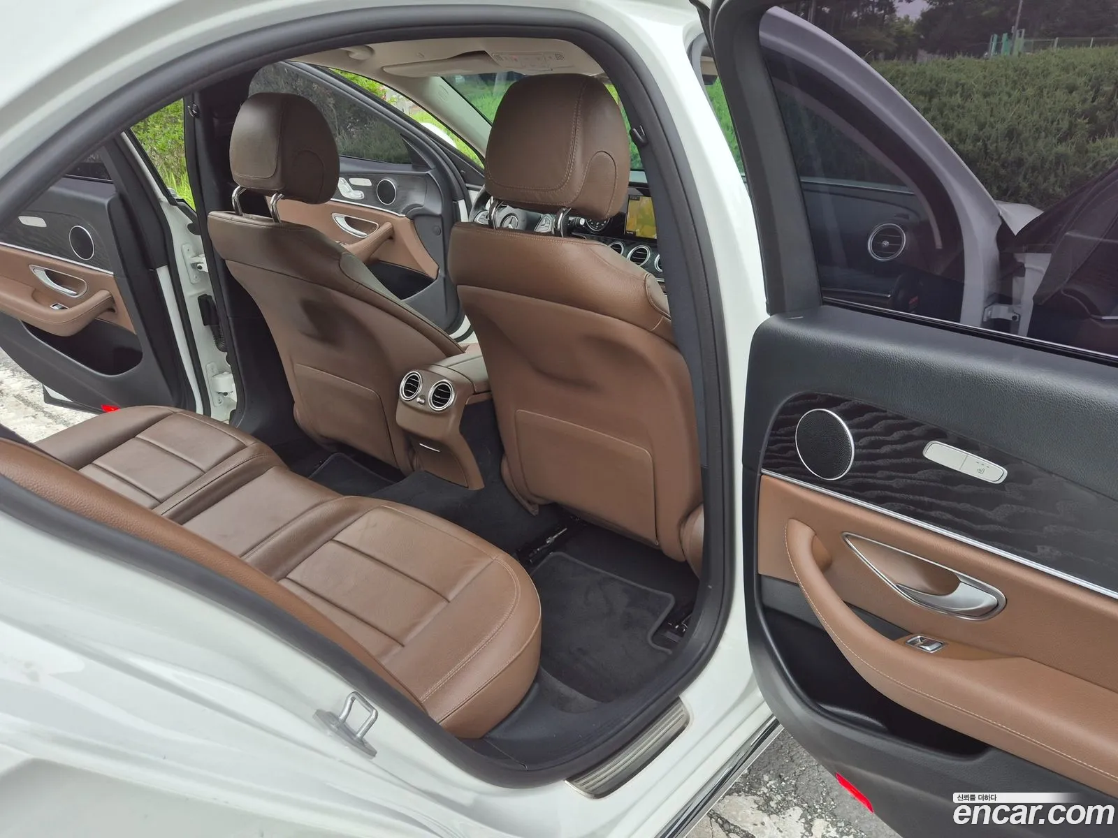Mercedes-Benz E-Class W213 2018 — 11