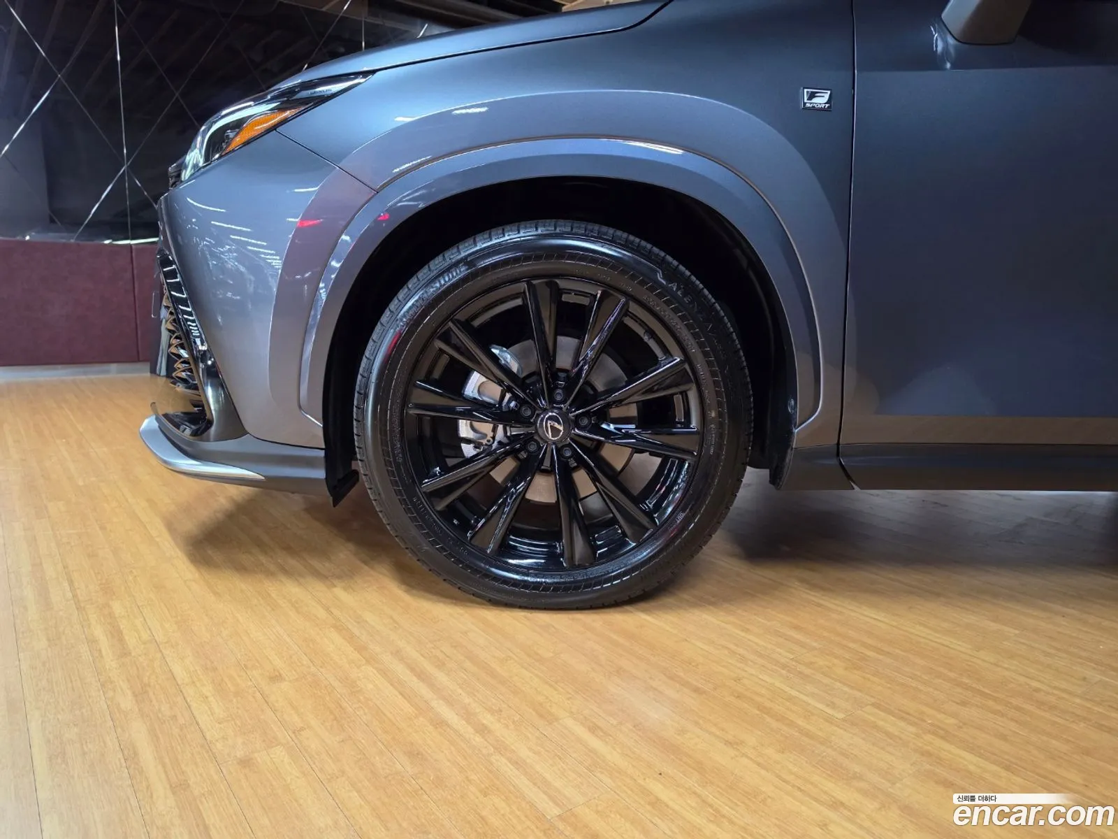 Lexus NX450h+ 2025 — 11