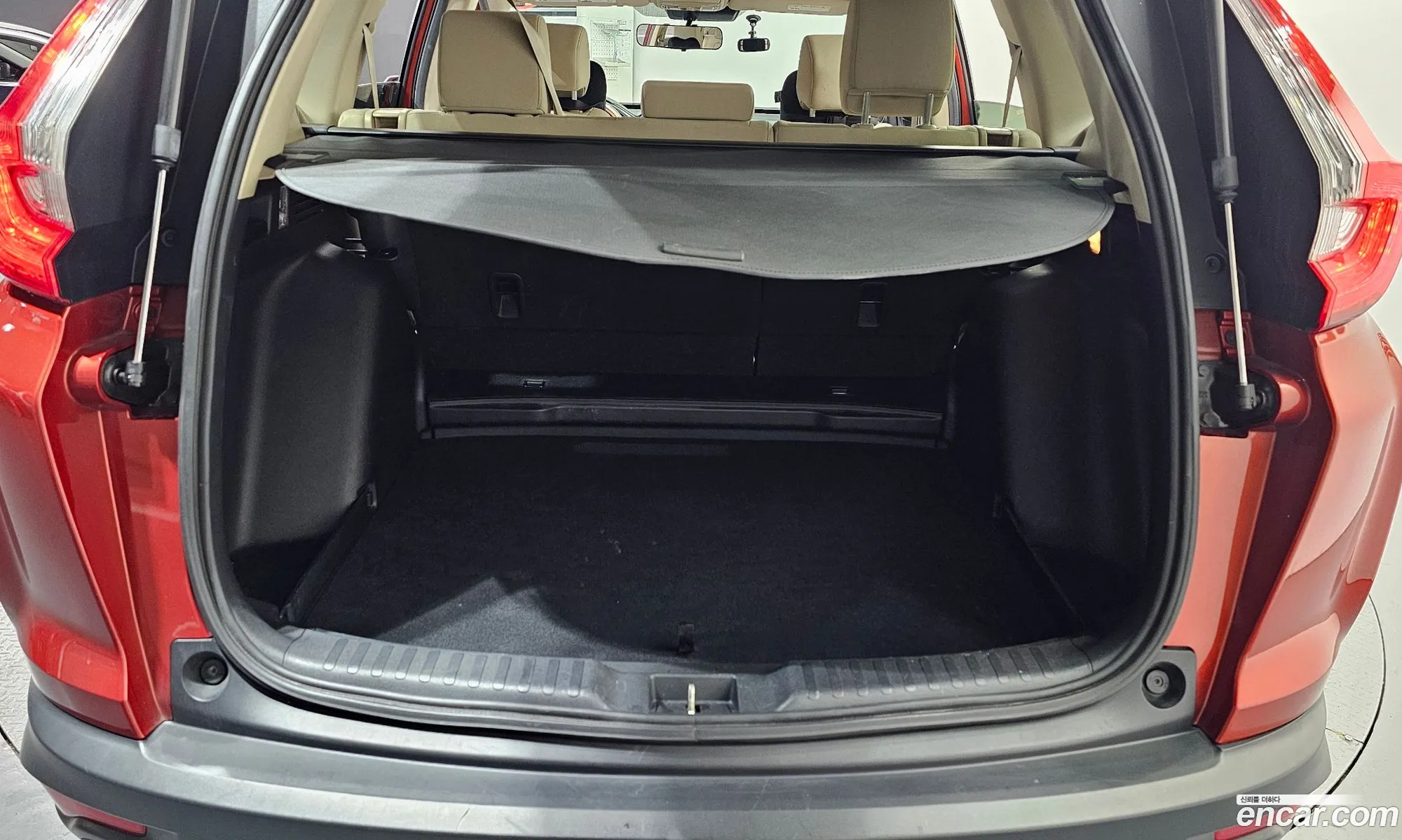 Honda CR-V 2017 2HKRW2H57HH614074 — 23