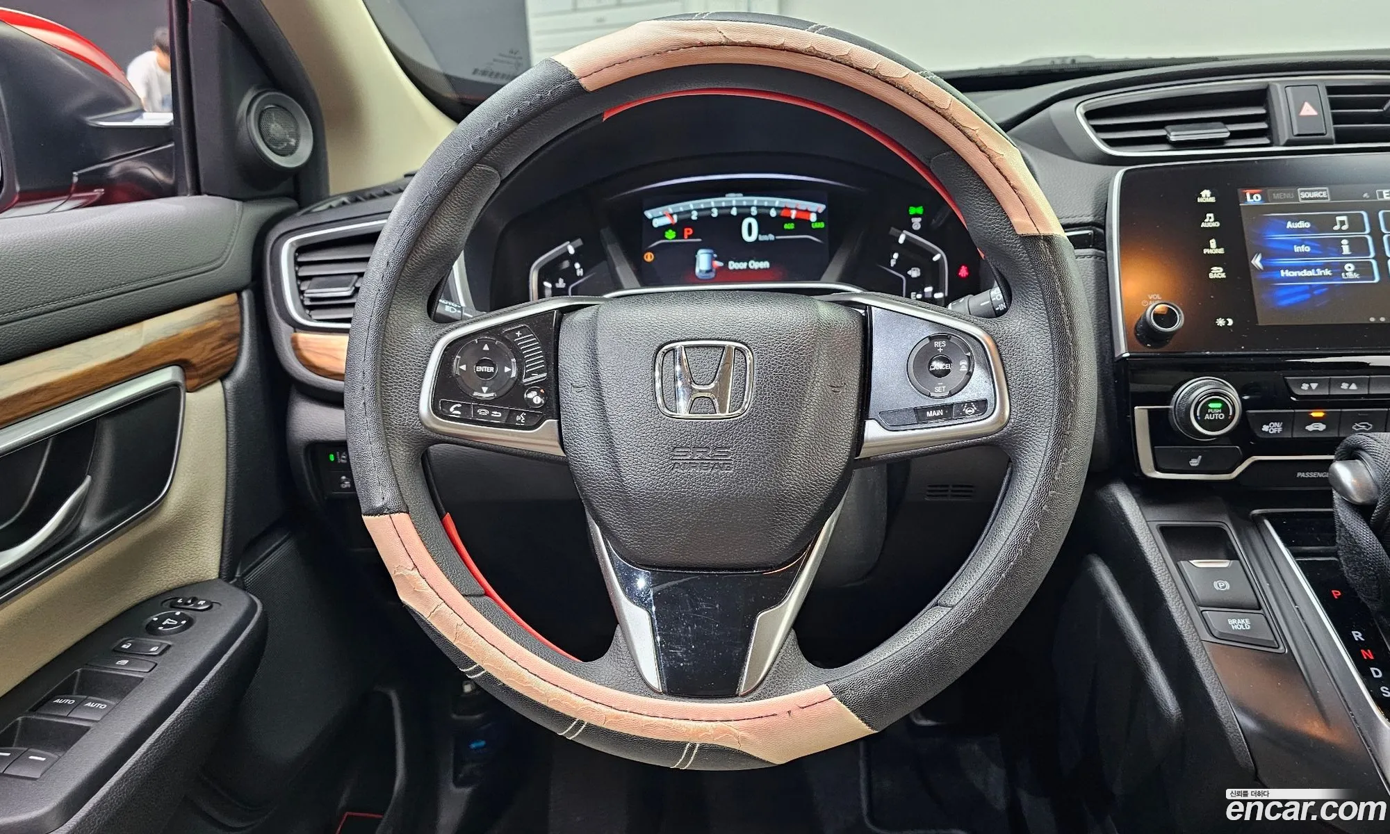 Honda CR-V 2017 2HKRW2H57HH614074 — 19