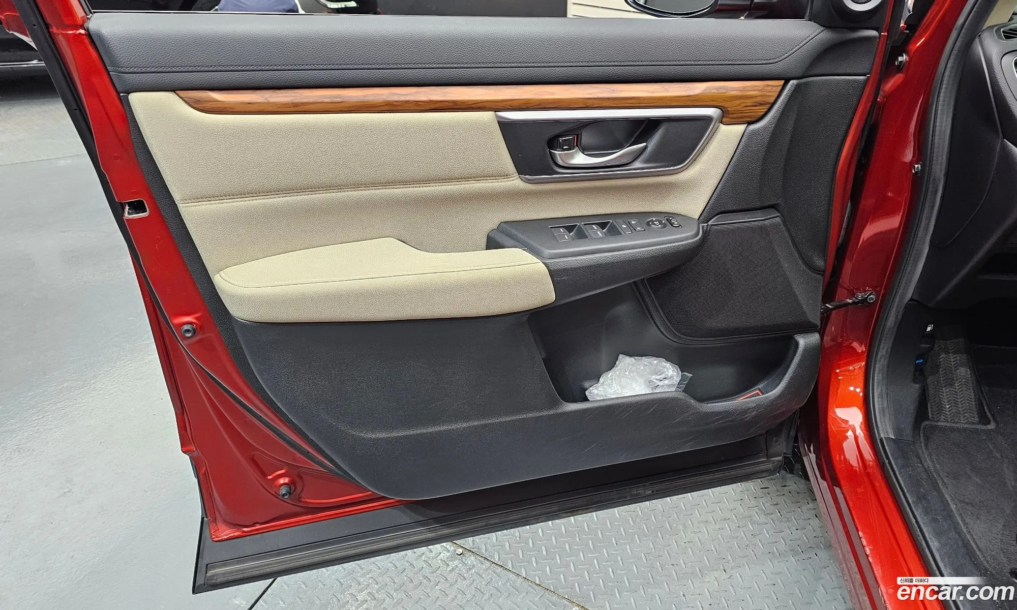 Honda CR-V 2017 2HKRW2H57HH614074 — 6