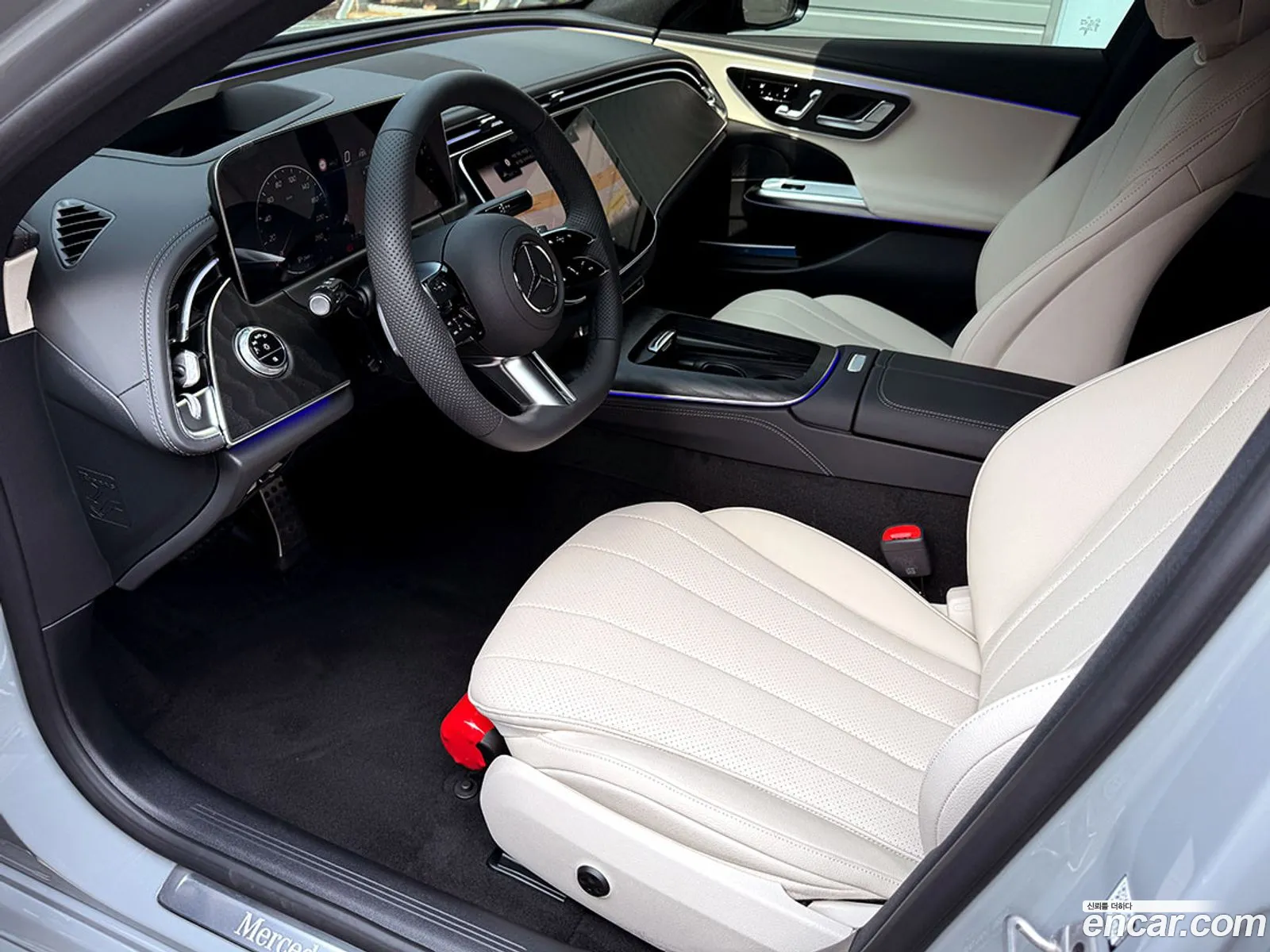 Mercedes-Benz E-Class W214 2026 — 11