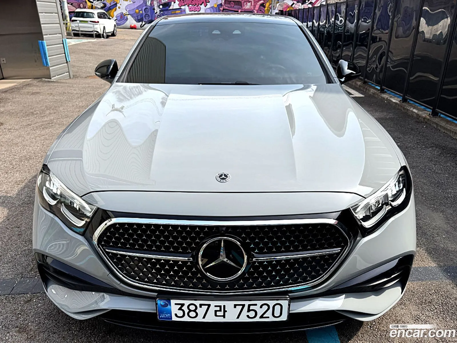Mercedes-Benz E-Class W214 2026 — 16