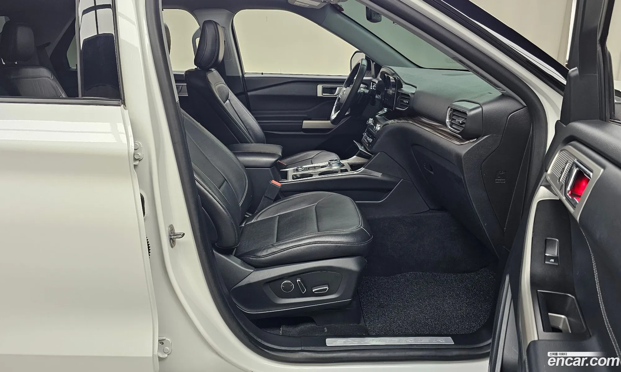 Ford Explorer 6th Gen 2020 1FMSK8FH0LGC66754 — 6