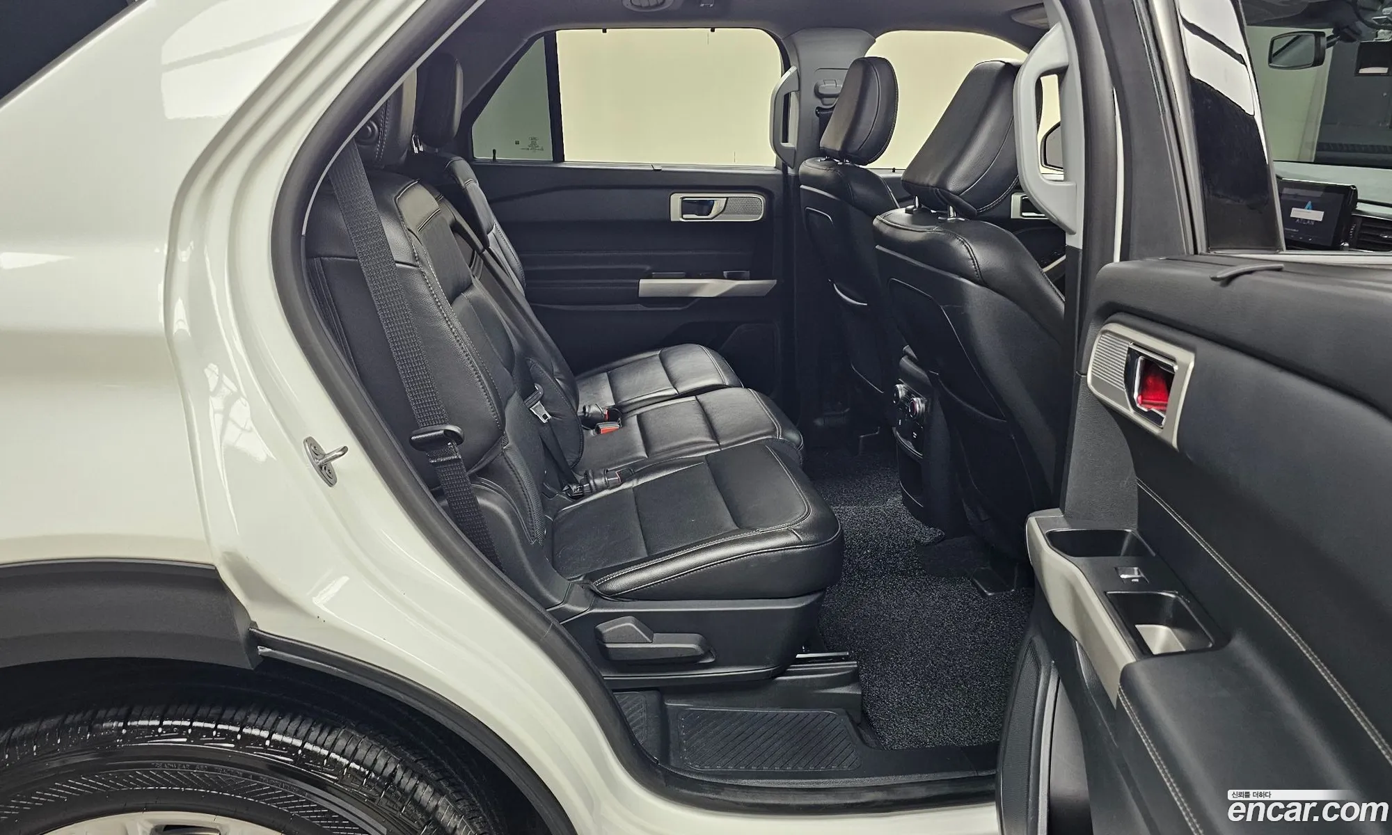 Ford Explorer 6th Gen 2020 1FMSK8FH0LGC66754 — 14