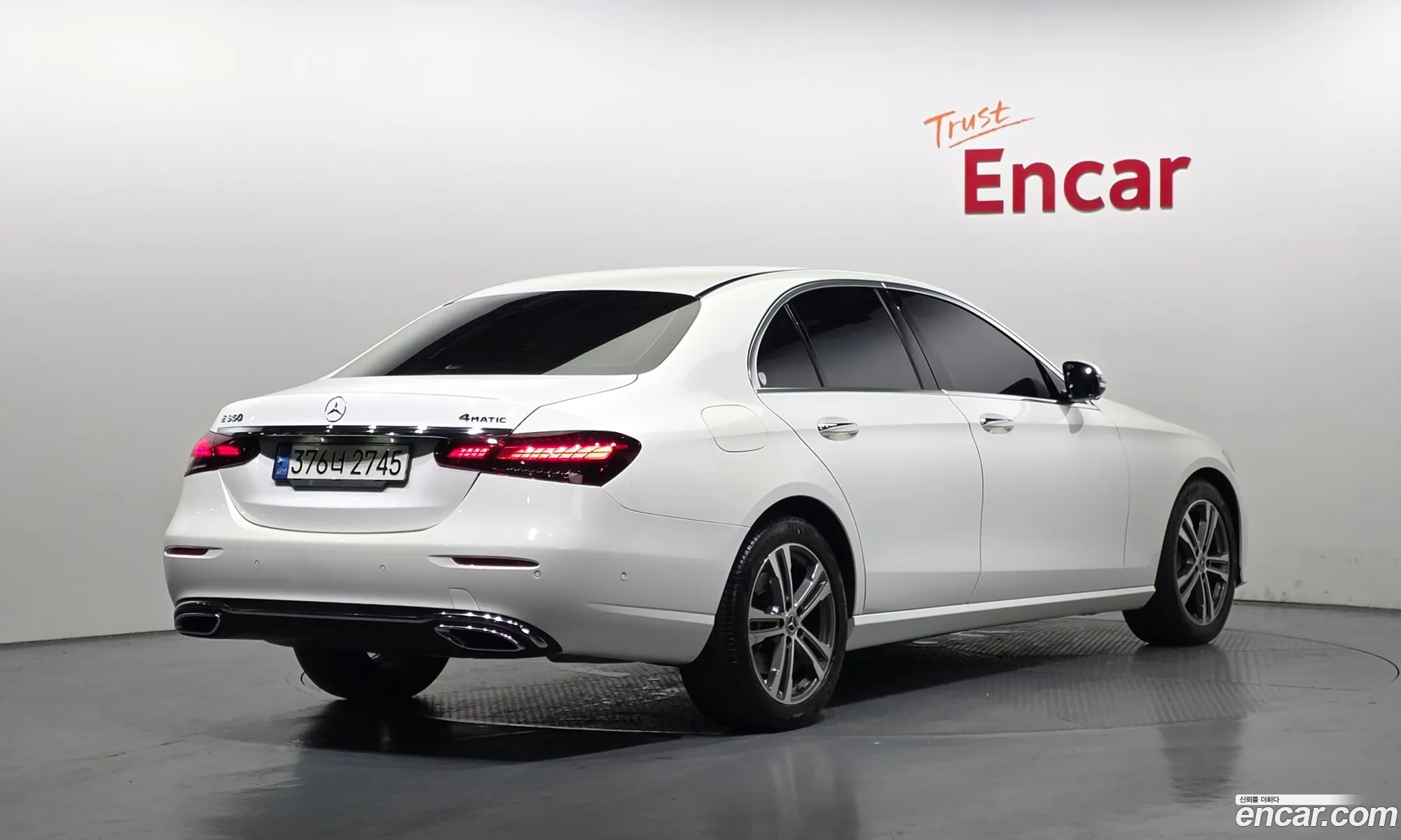 Mercedes-Benz E-Class W213 2021 — 23