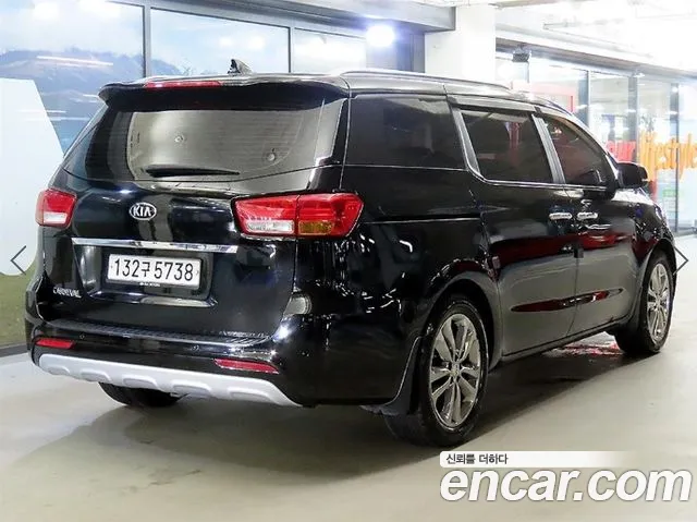 Kia Carnival 2016 — 3