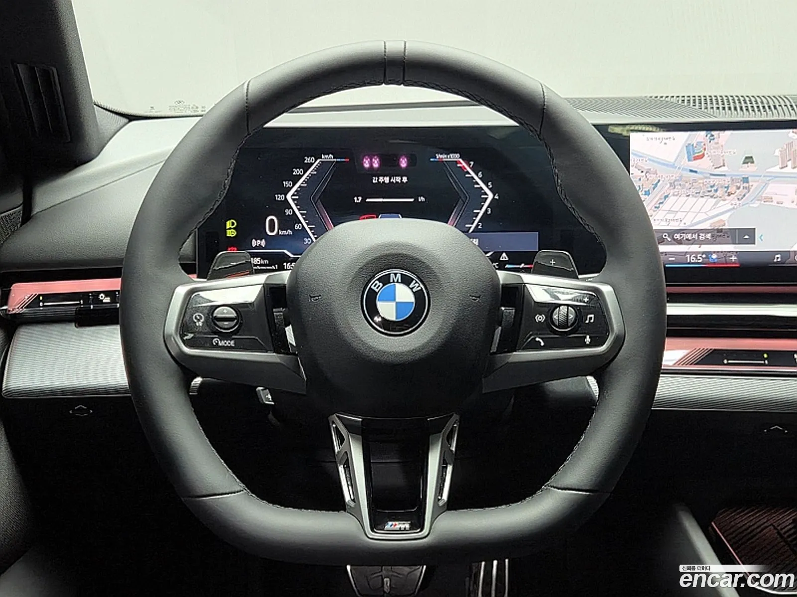BMW 5 Series 2025 — 13