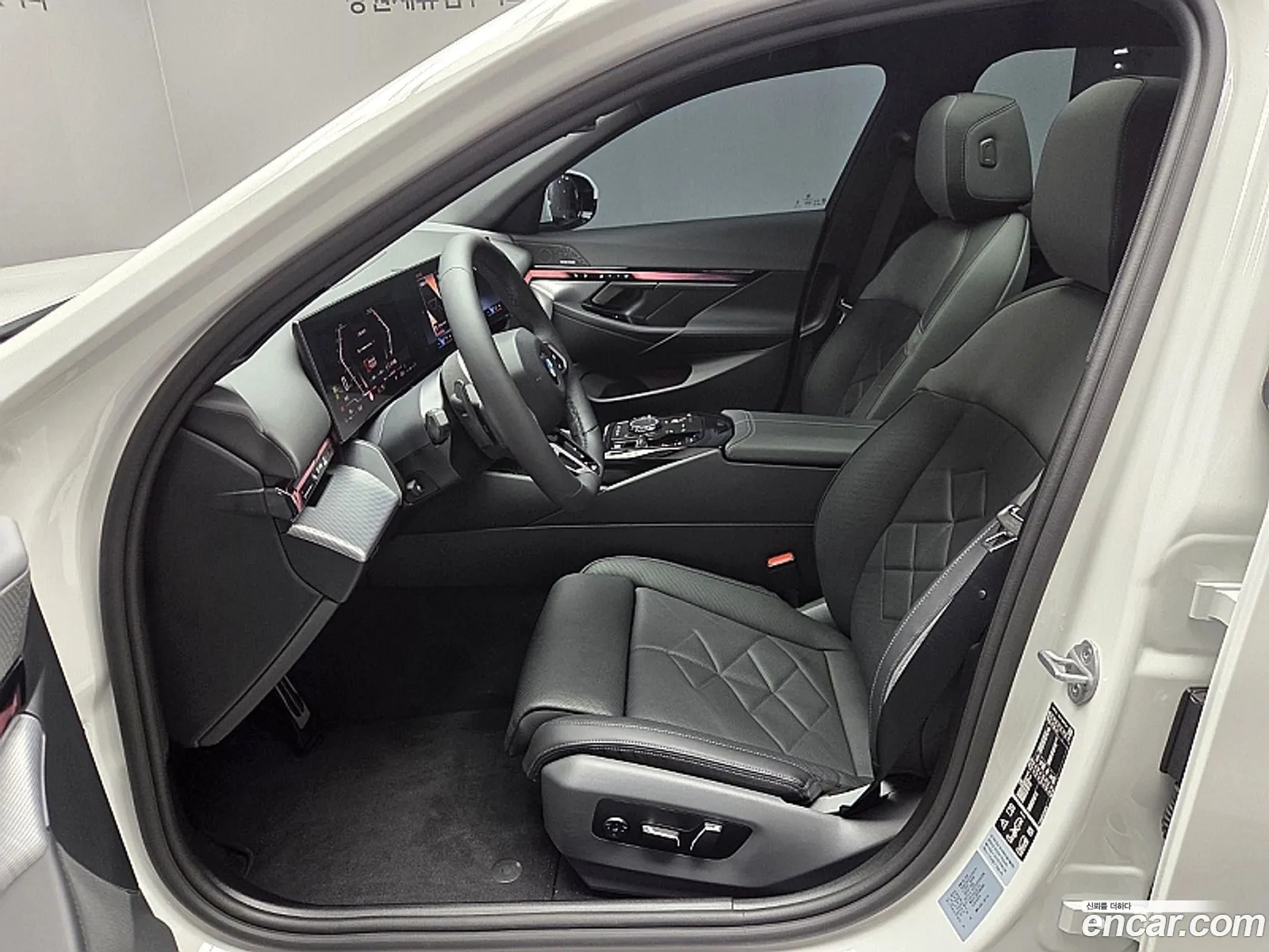BMW 5 Series 2025 — 4