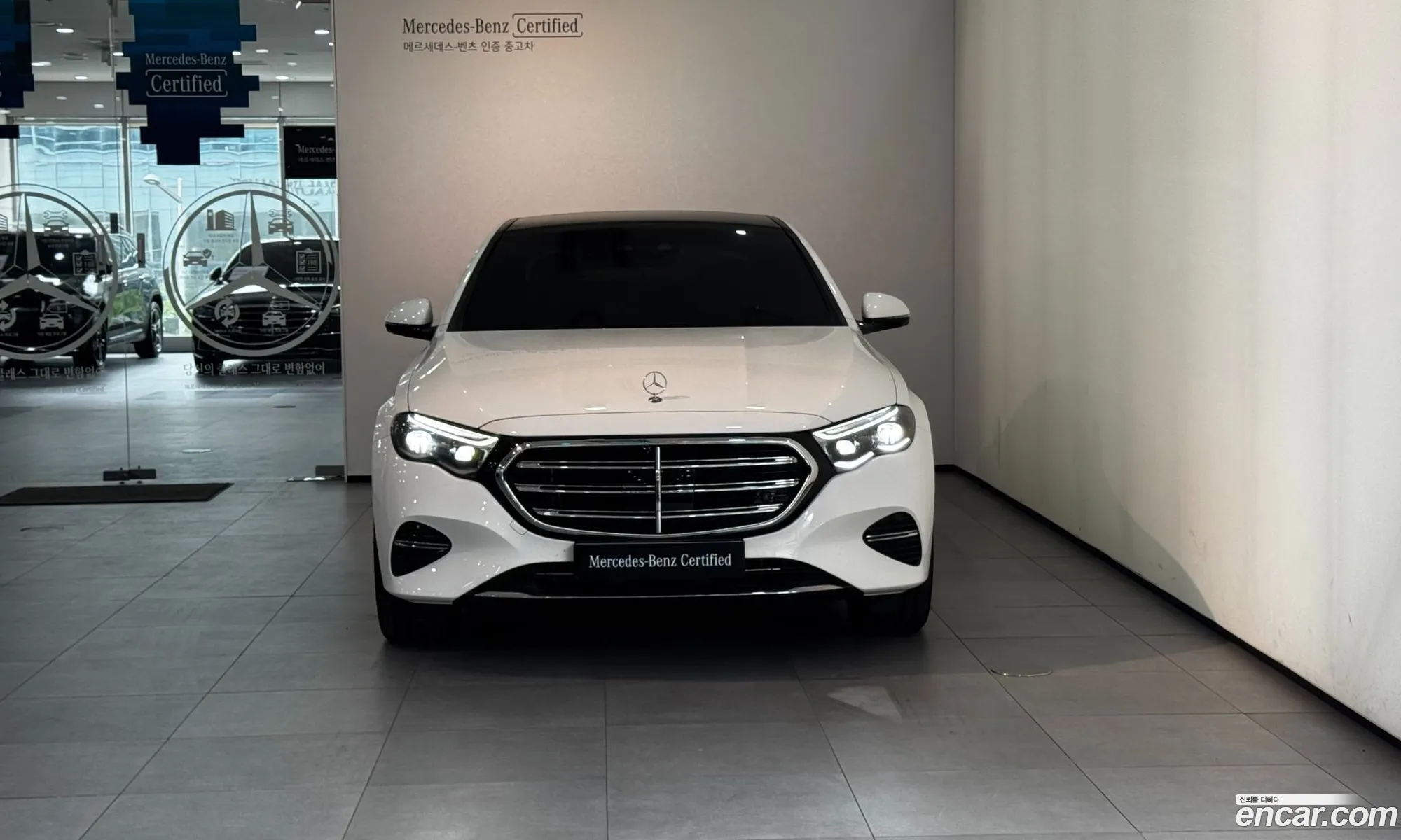 Mercedes-Benz E-Class W214 2026 — 11
