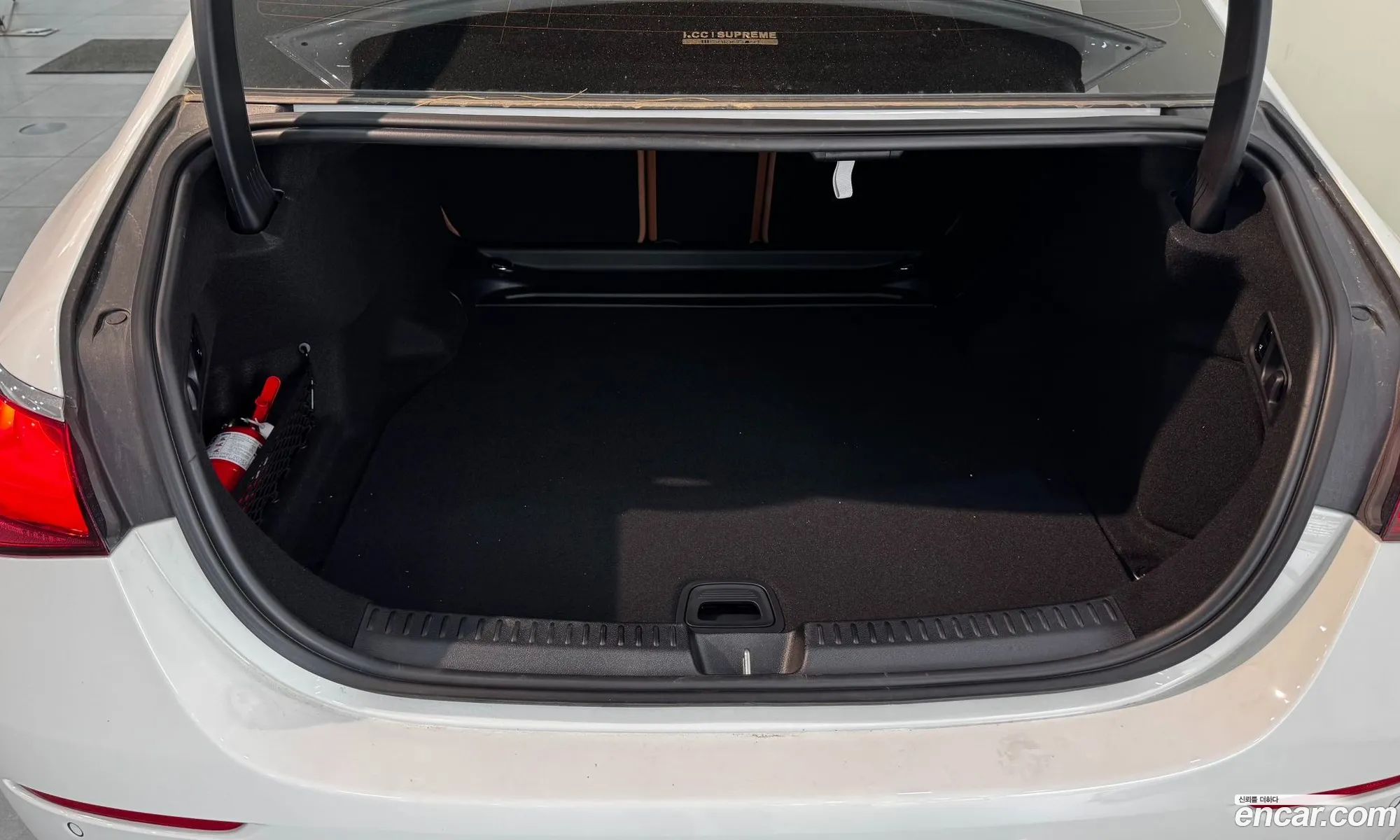 Mercedes-Benz E-Class W214 2026 — 14