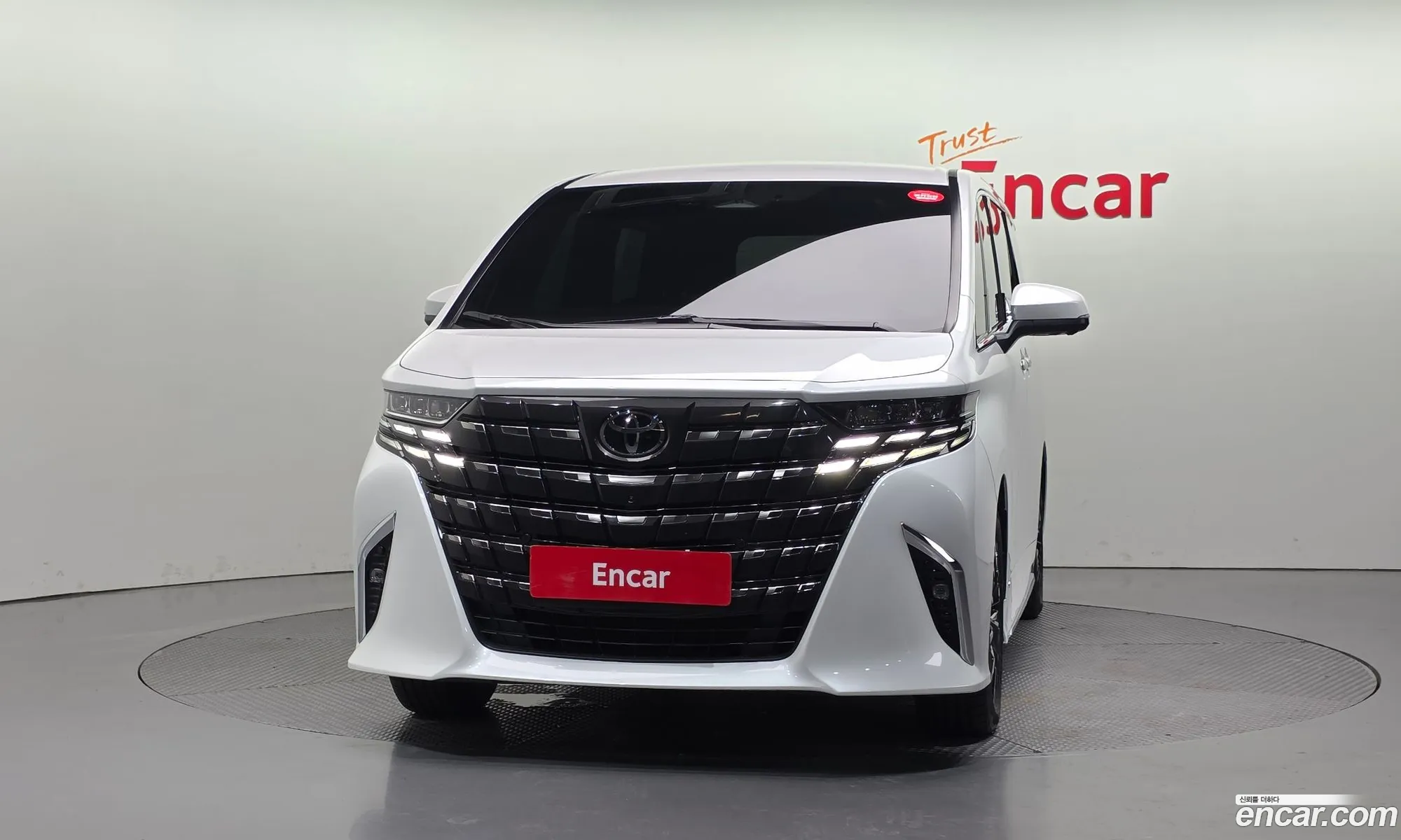 Toyota Alphard 2025 — 5