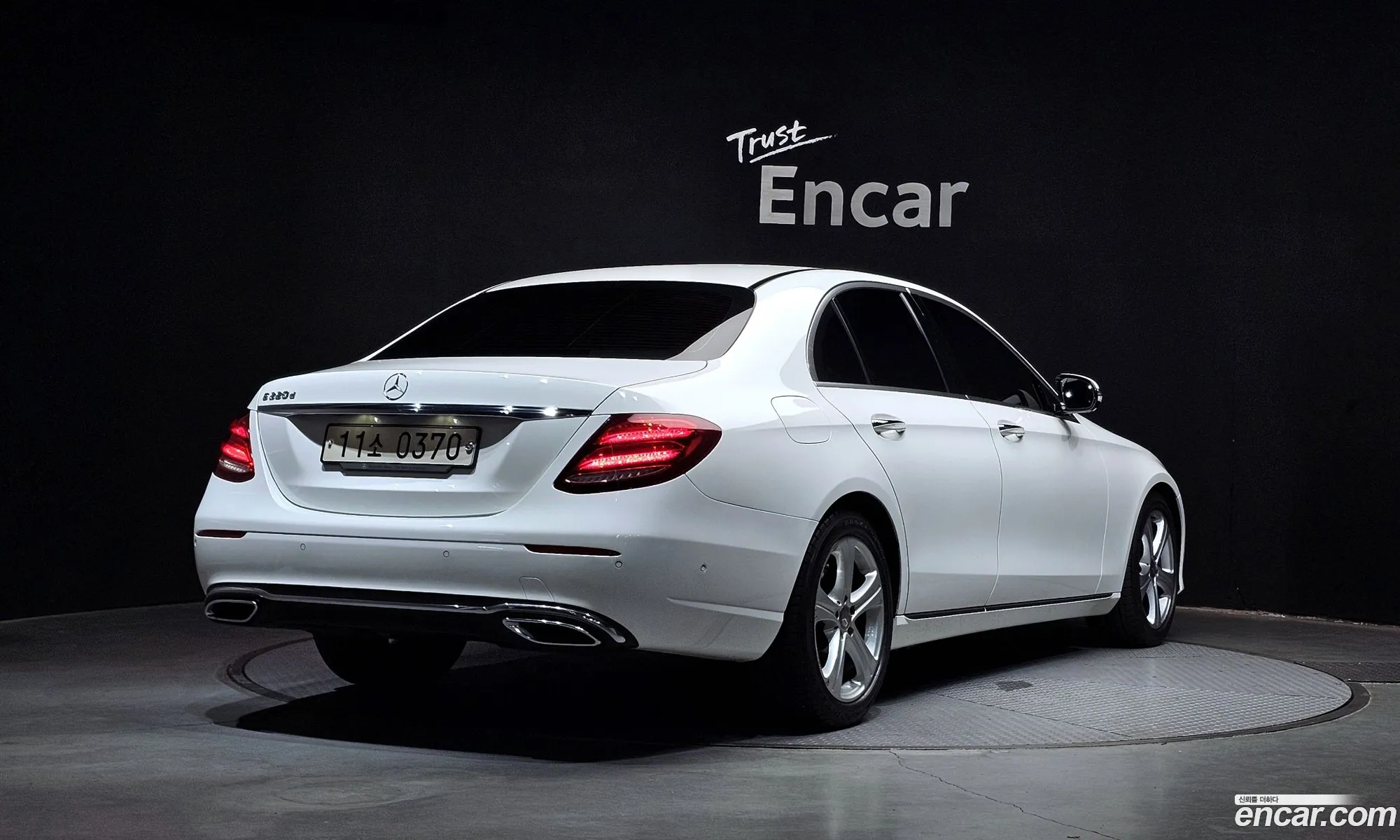 Mercedes-Benz E-Class W213 2016 WDDZF0EBXHA089166 — 14