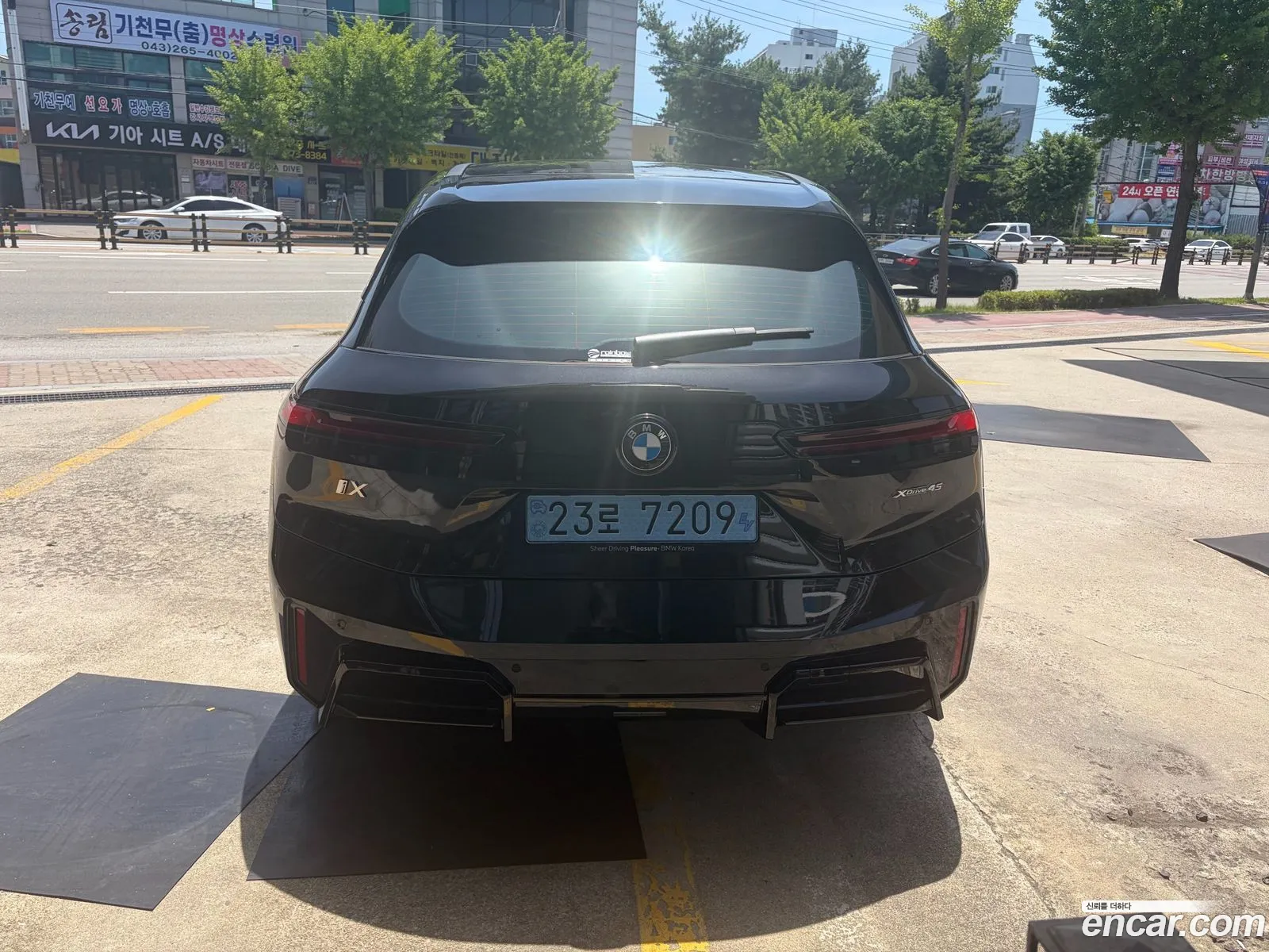 BMW iX 2026 — 18