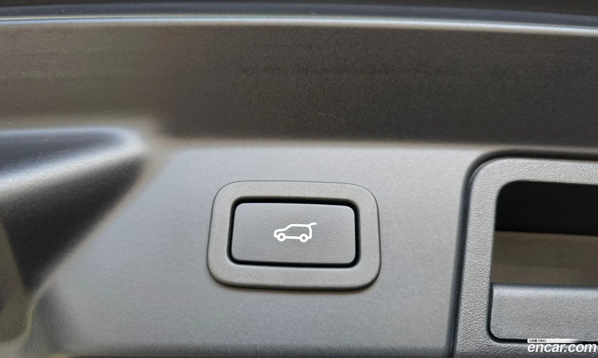 Land Rover Range Rover Velar 2018 — 6
