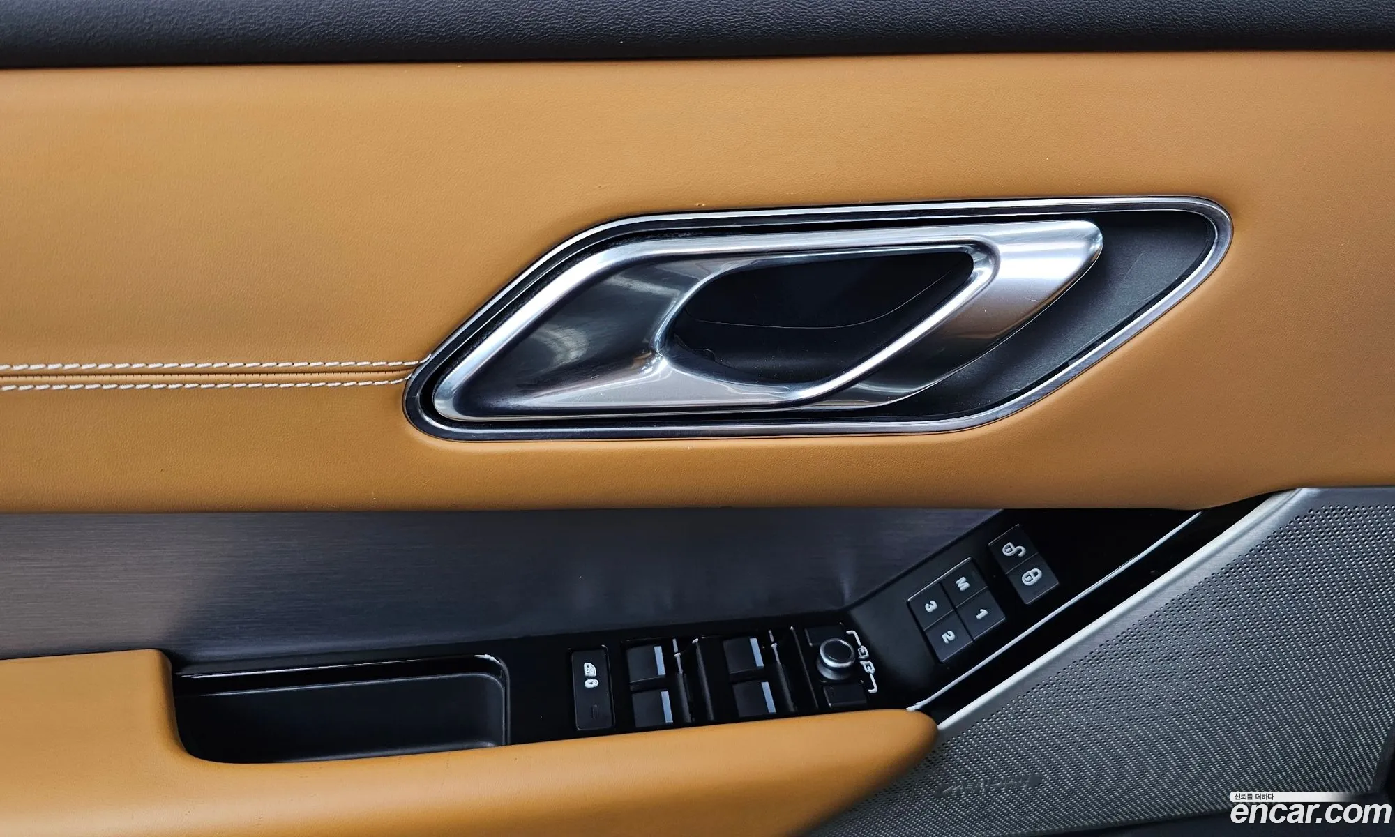 Land Rover Range Rover Velar 2018 — 32