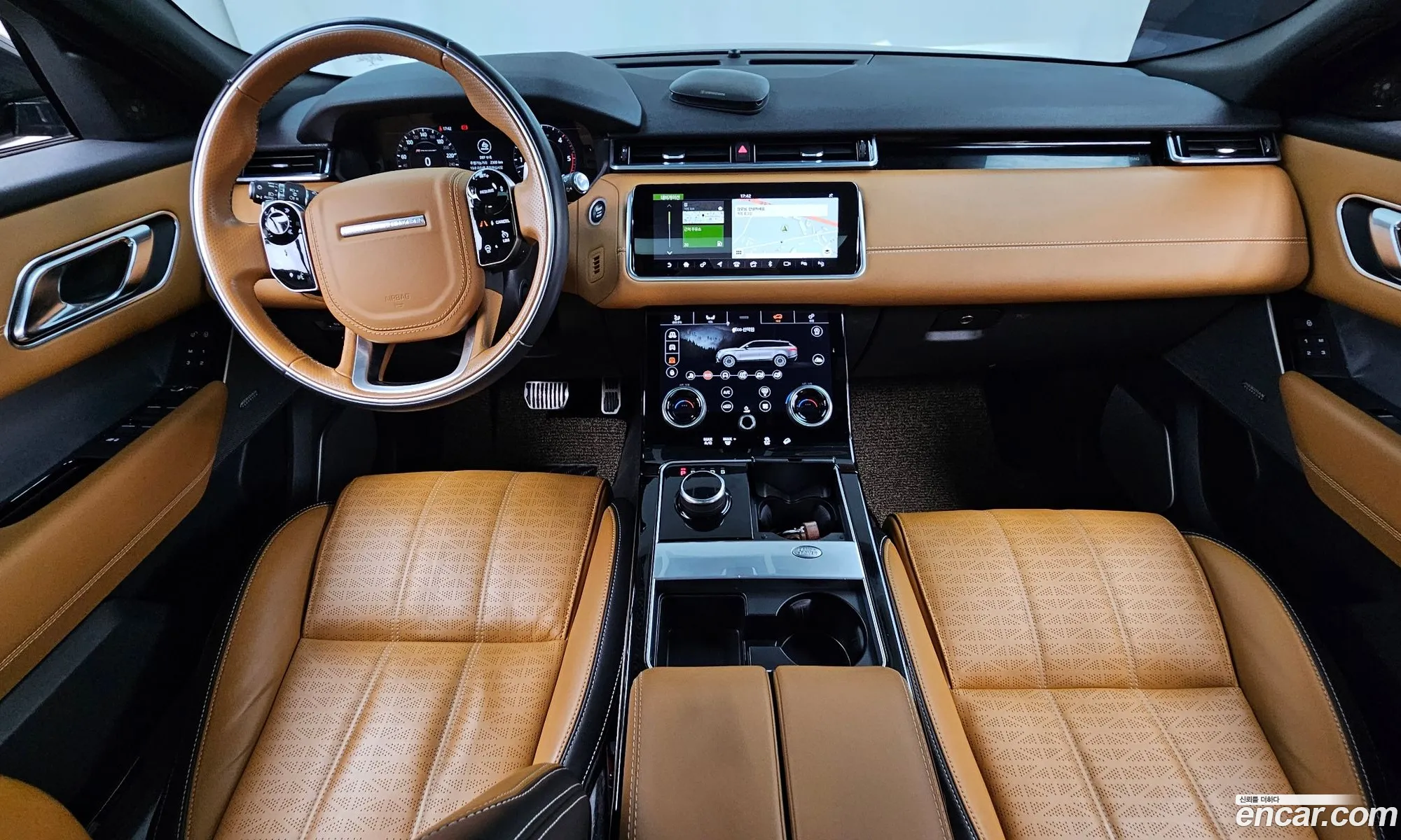 Land Rover Range Rover Velar 2018 — 22