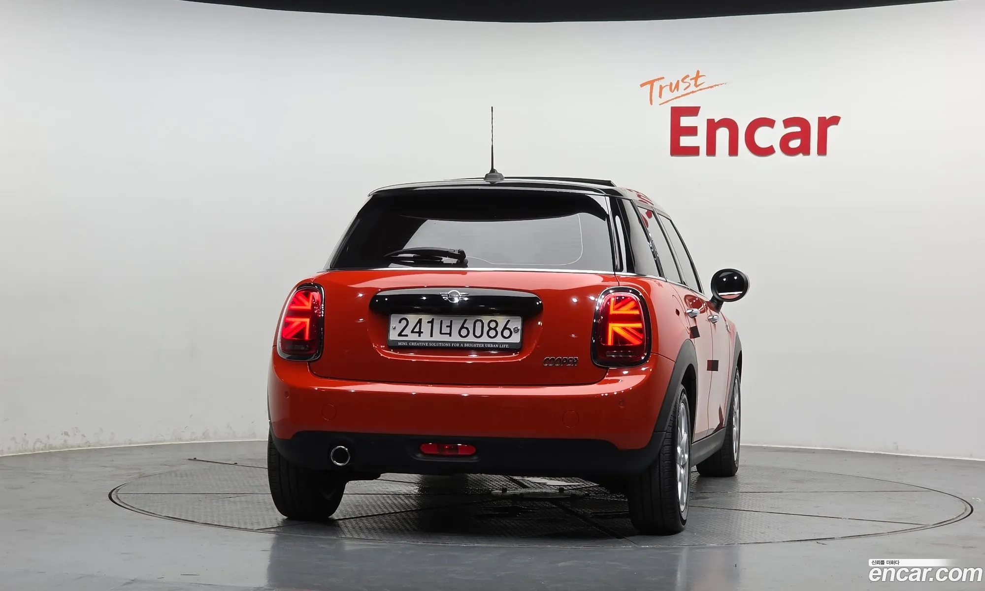 Mini Cooper 2020 — 8