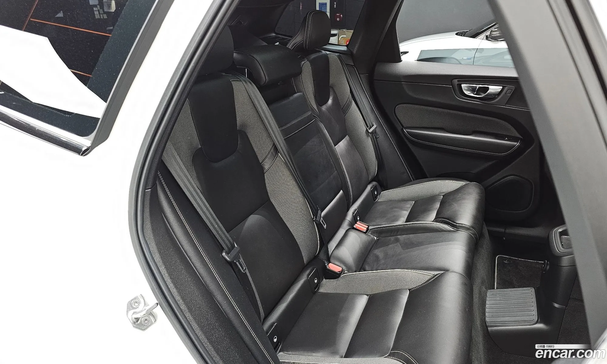 Volvo XC60 2021 — 14