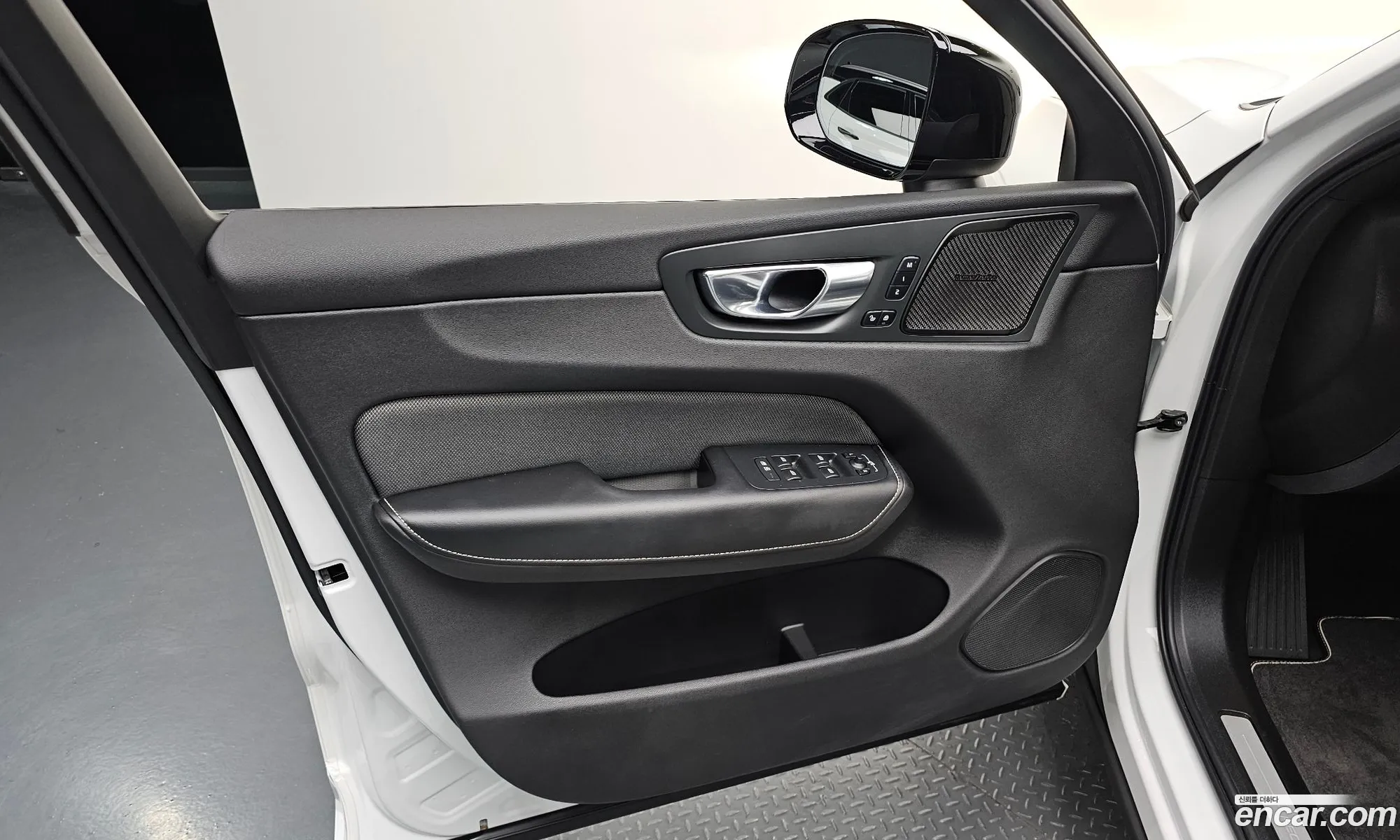 Volvo XC60 2021 — 23