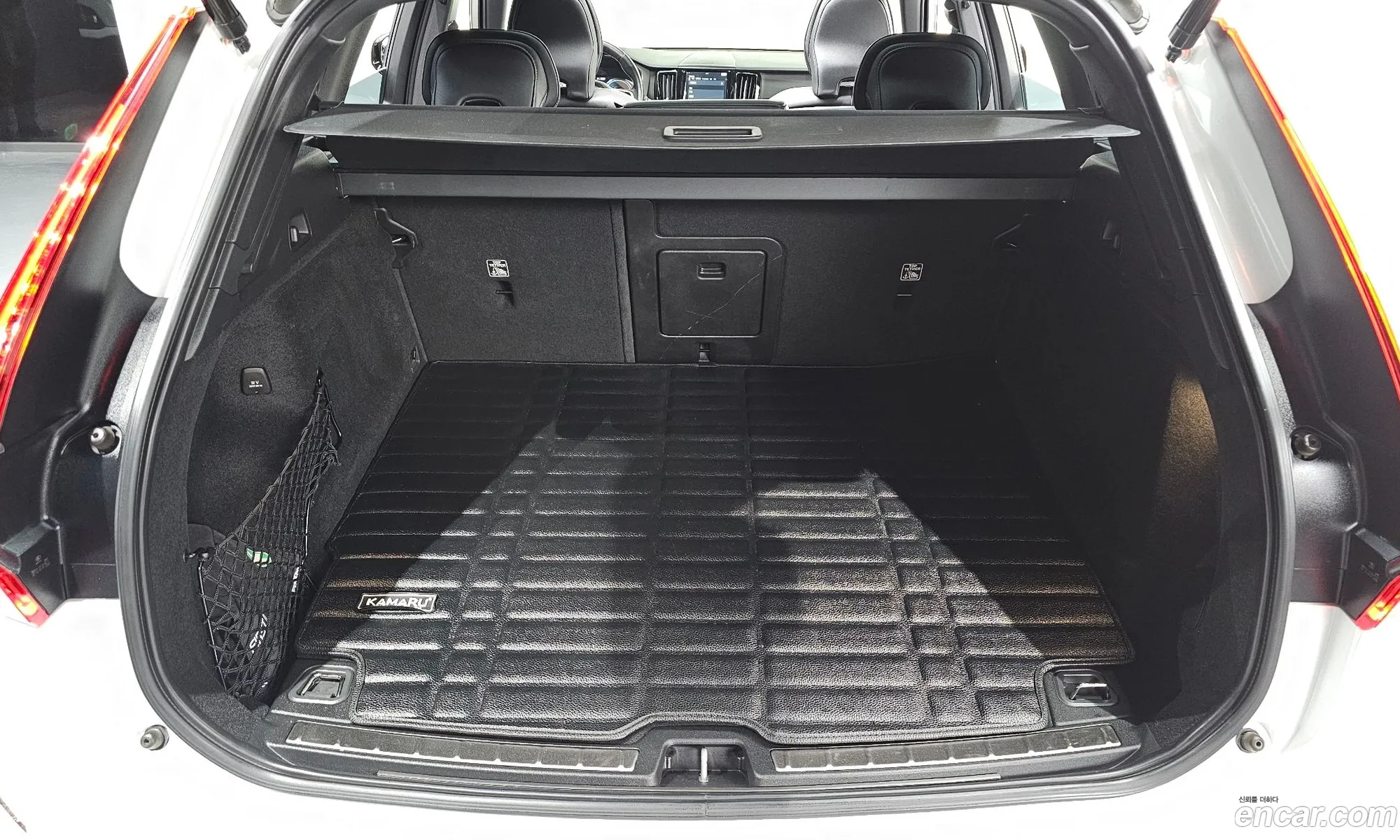 Volvo XC60 2021 — 32