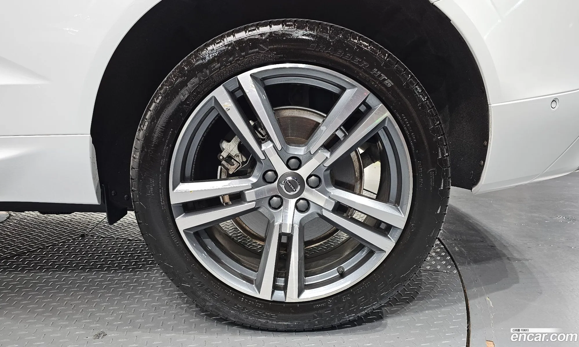 Volvo XC60 2021 — 12