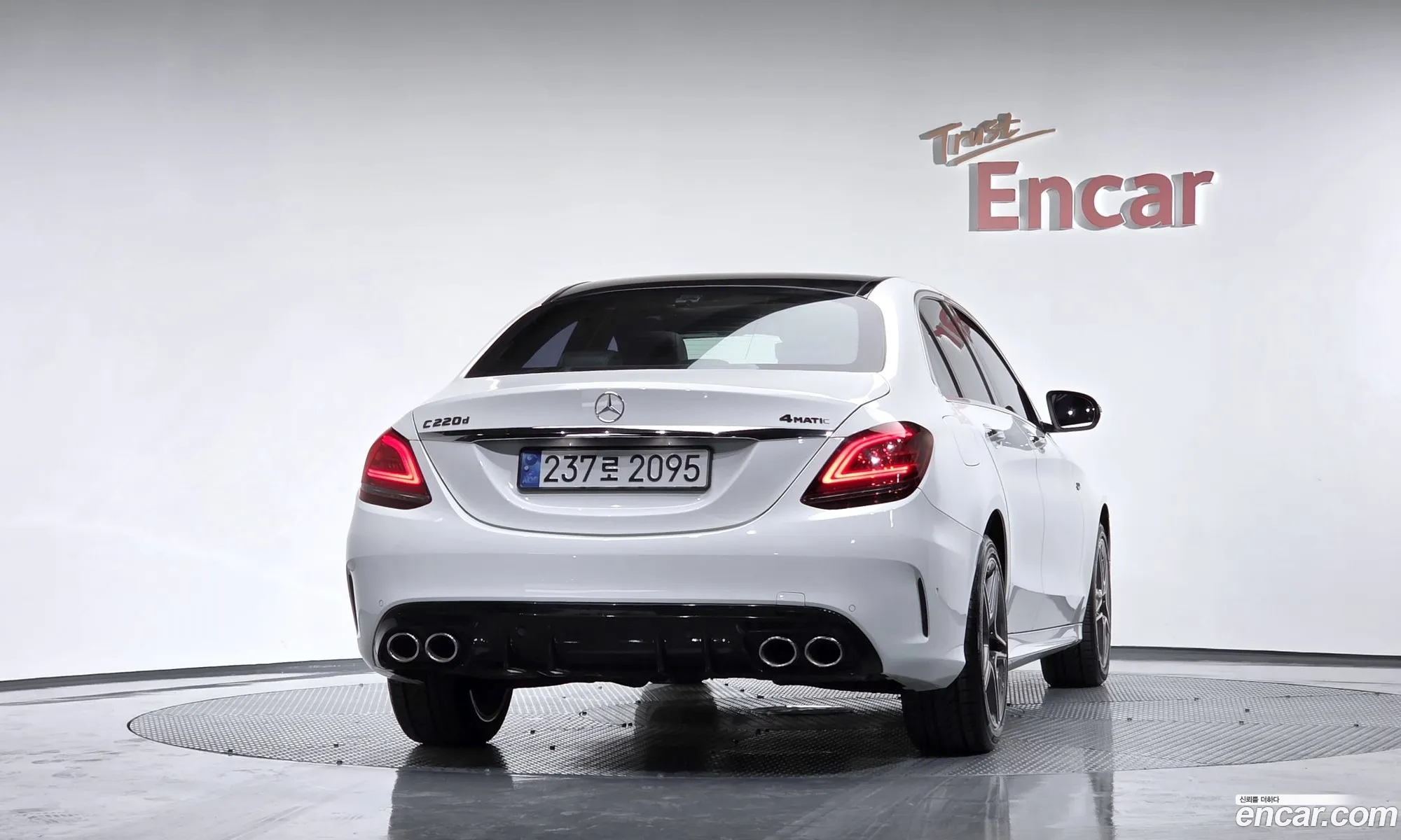 Mercedes-Benz C-Class W205 2019 — 30