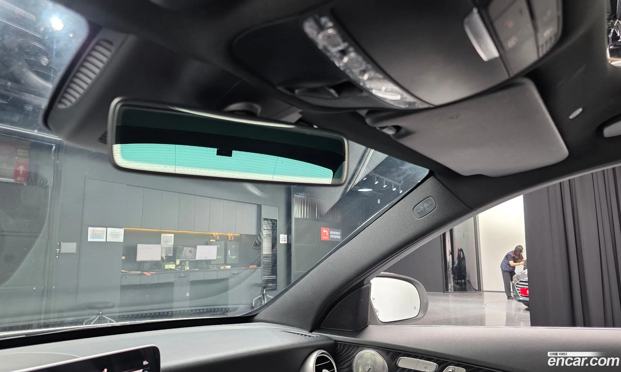 Mercedes-Benz C-Class W205 2019 — 24