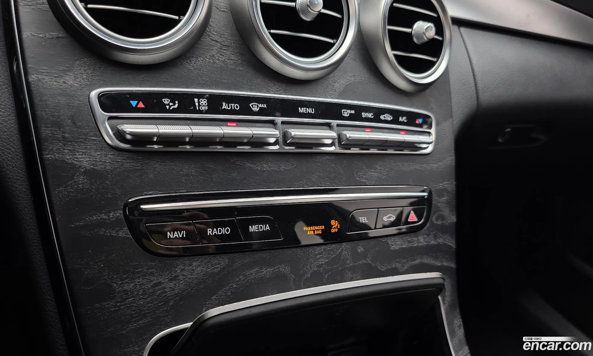 Mercedes-Benz C-Class W205 2019 — 19